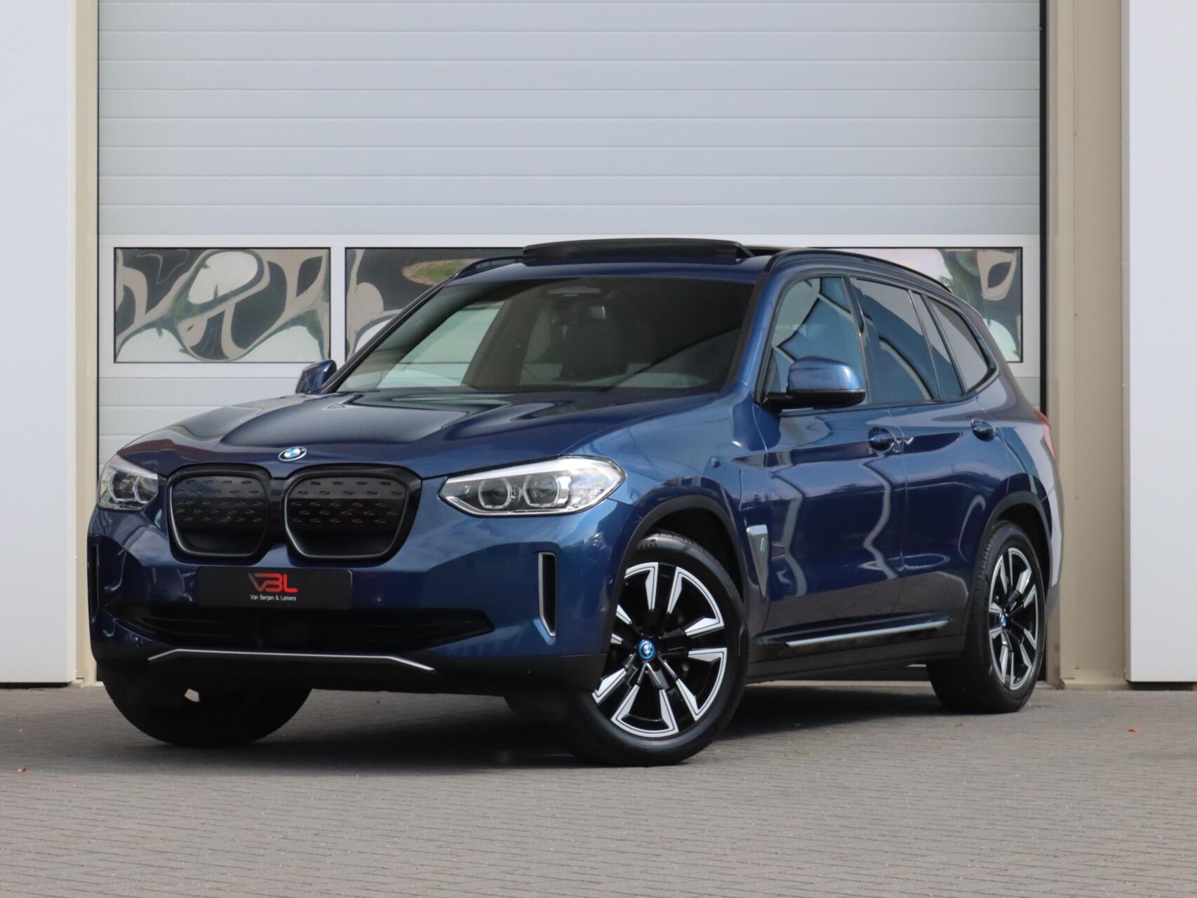 Foto van BMW Ix3