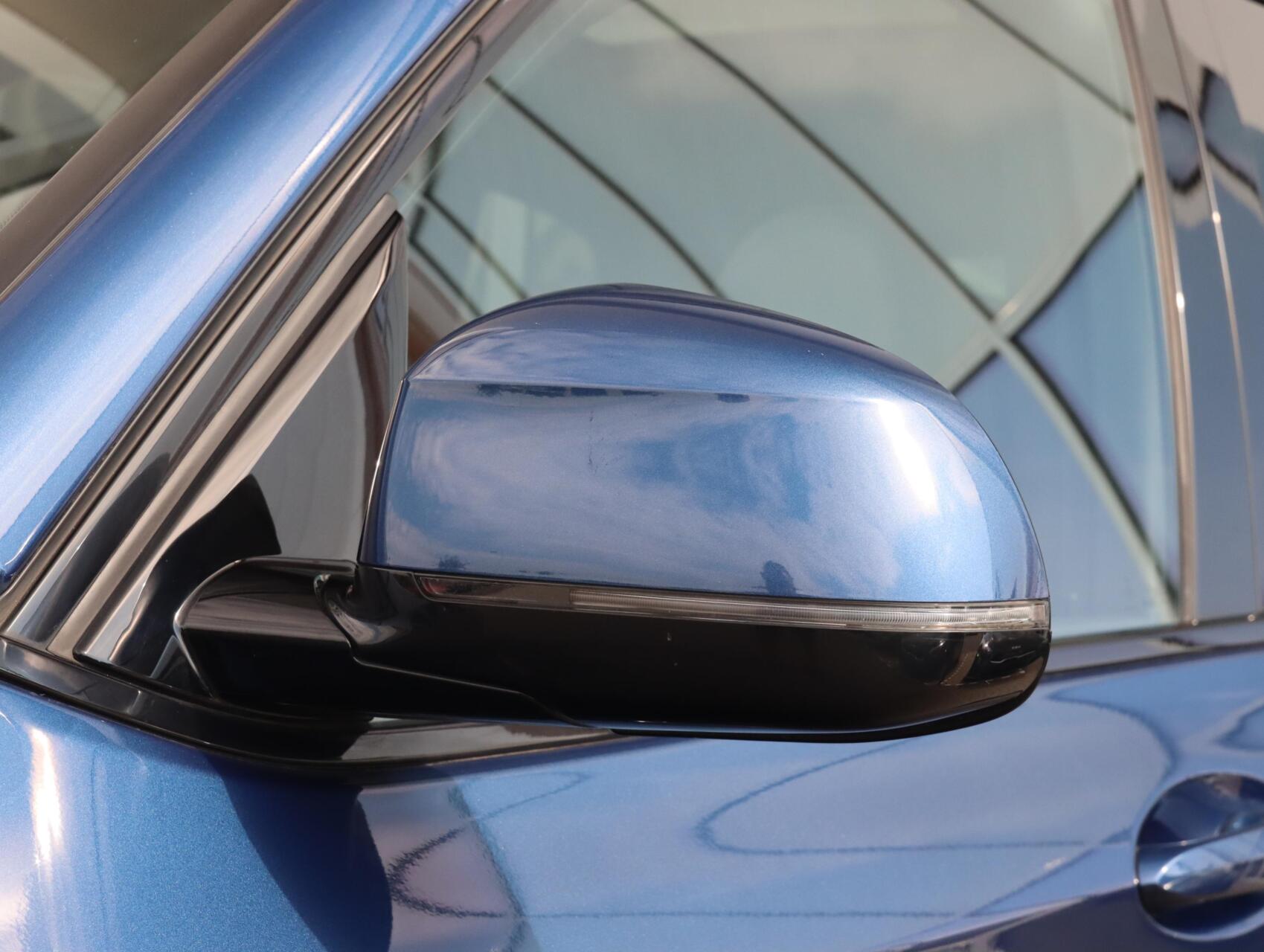 Foto van BMW Ix3