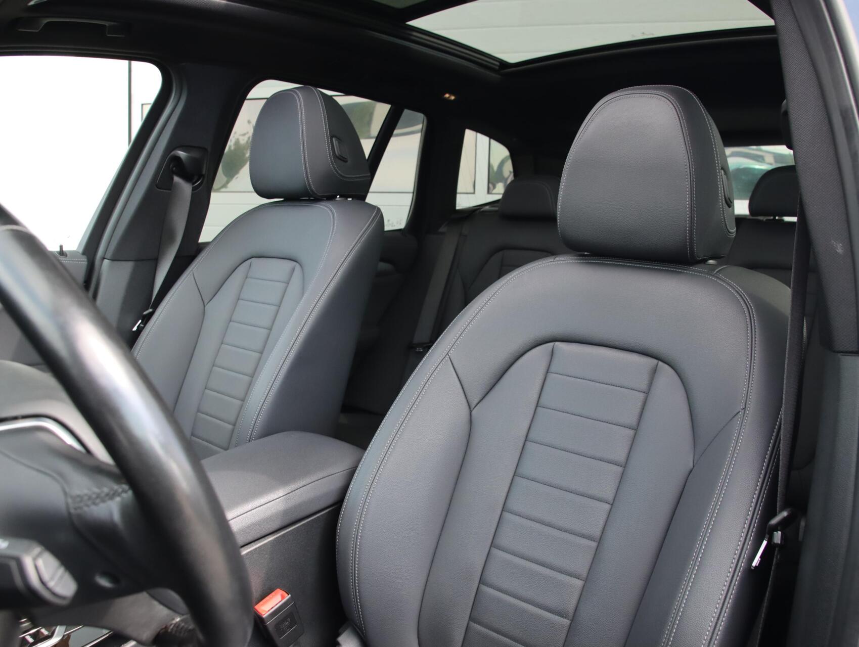 Foto van BMW Ix3