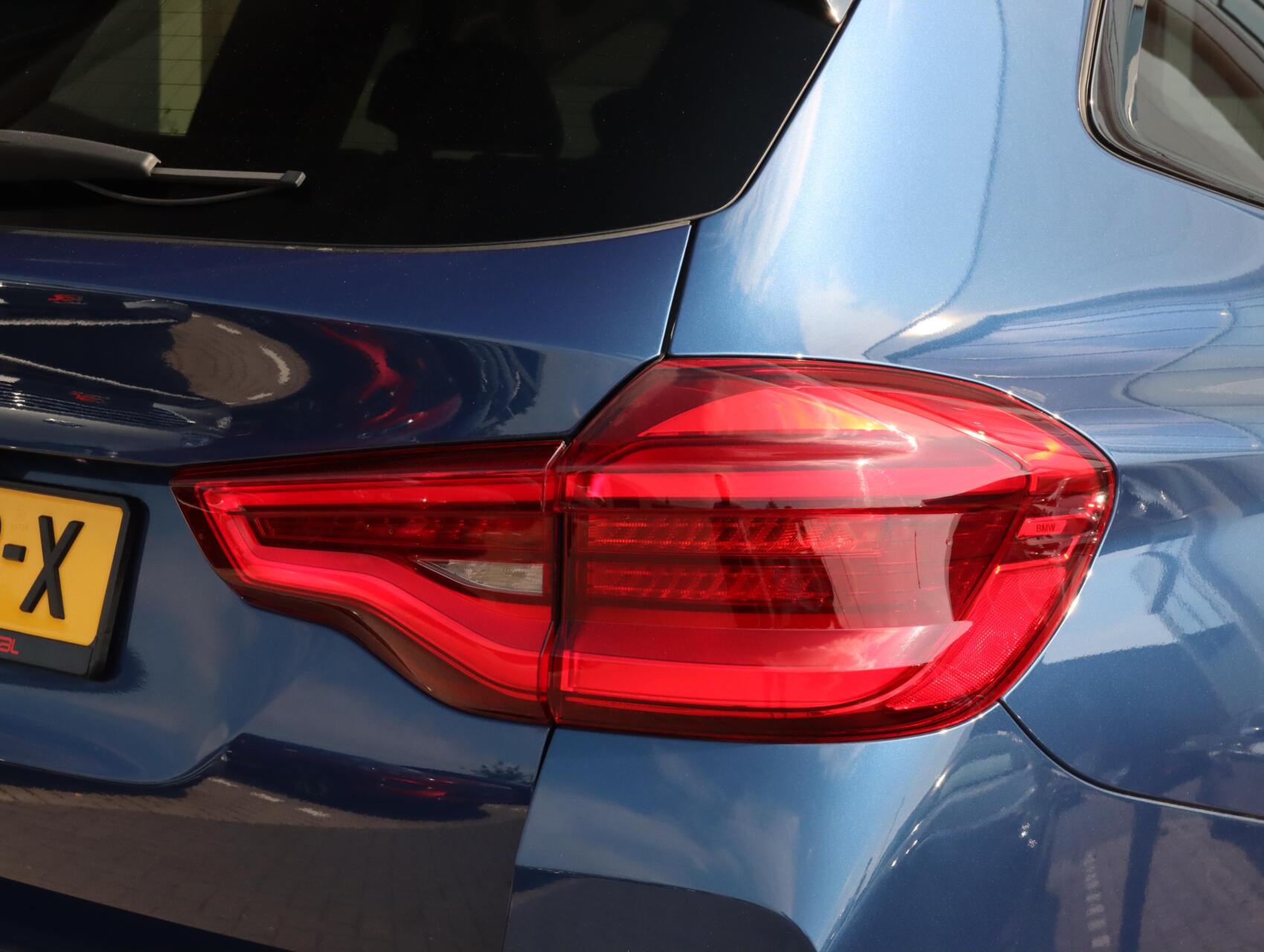 Foto van BMW Ix3