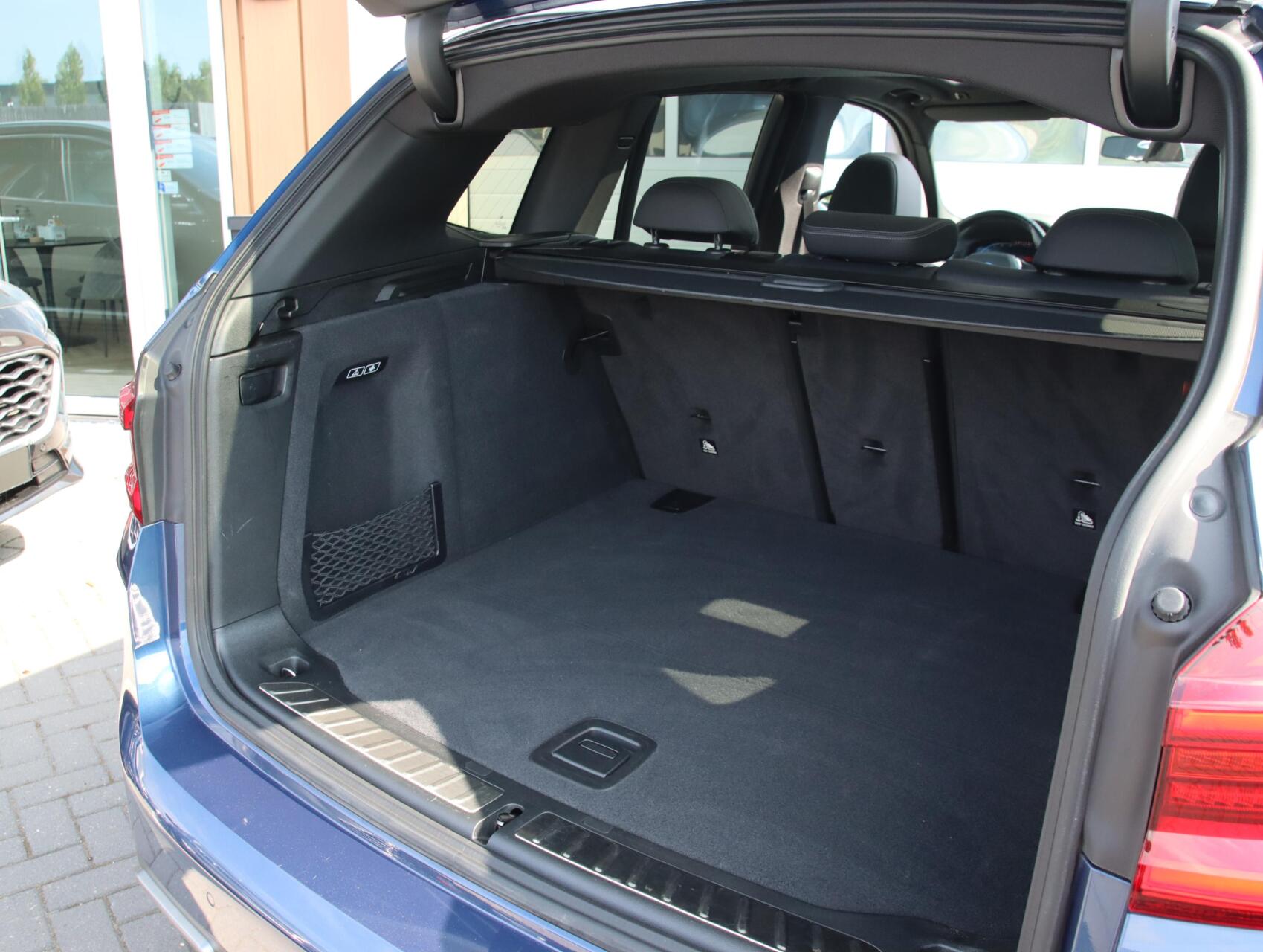 Foto van BMW Ix3