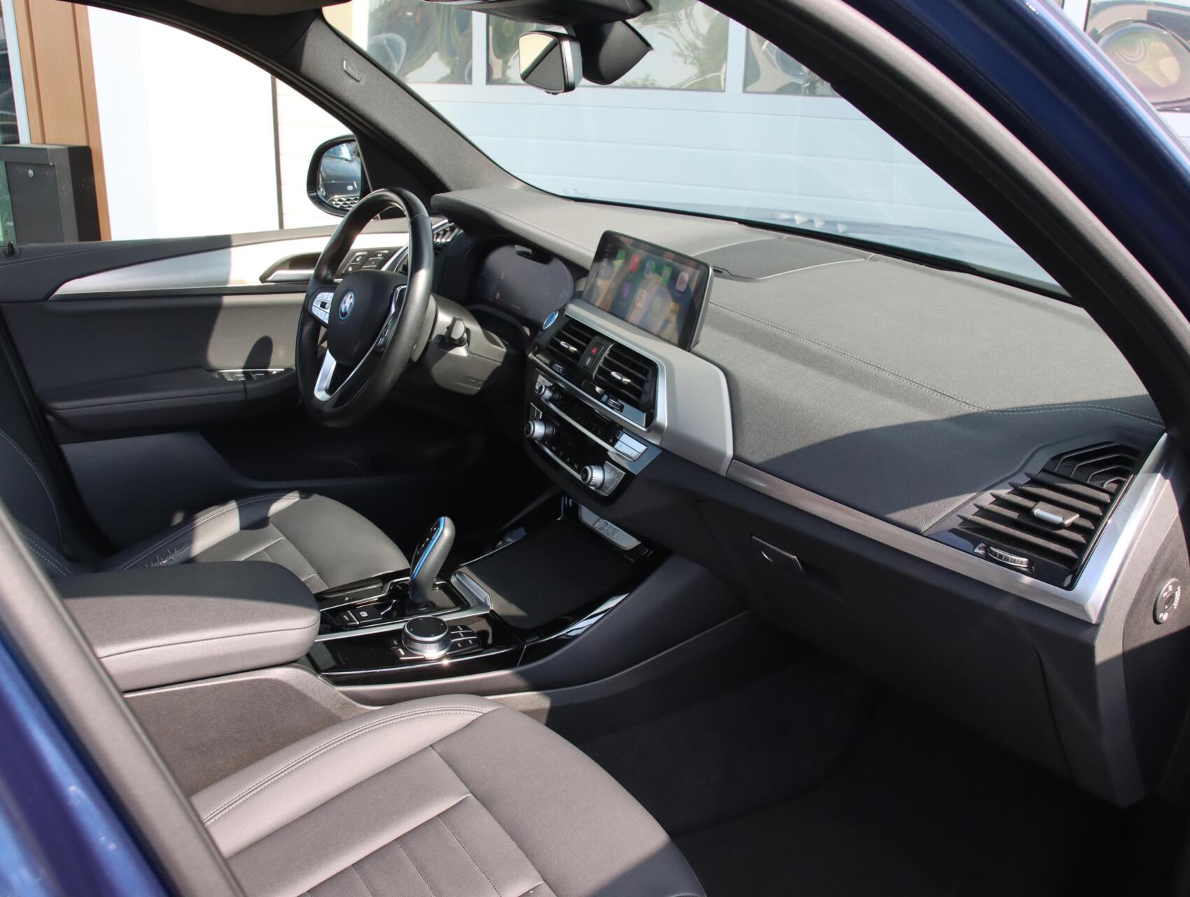 Foto van BMW Ix3