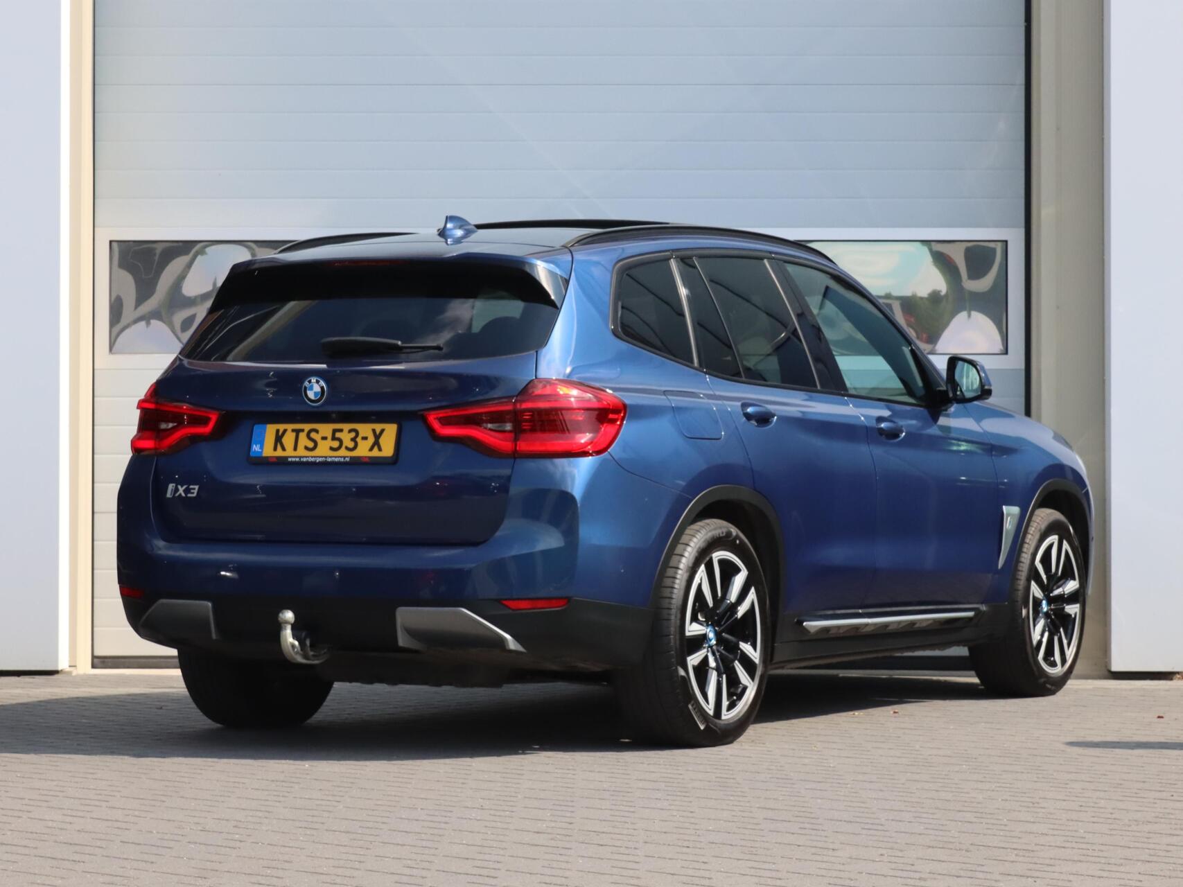 Foto van BMW Ix3