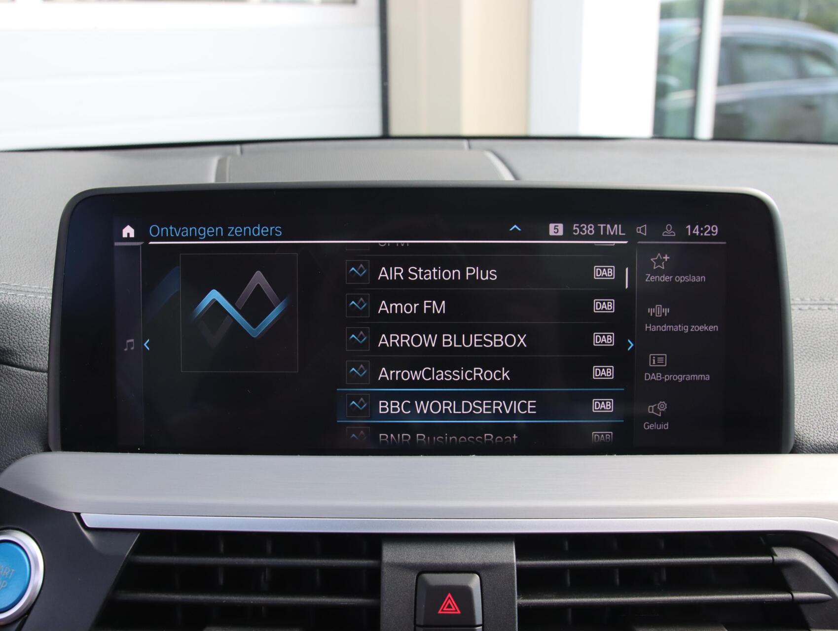 Foto van BMW Ix3