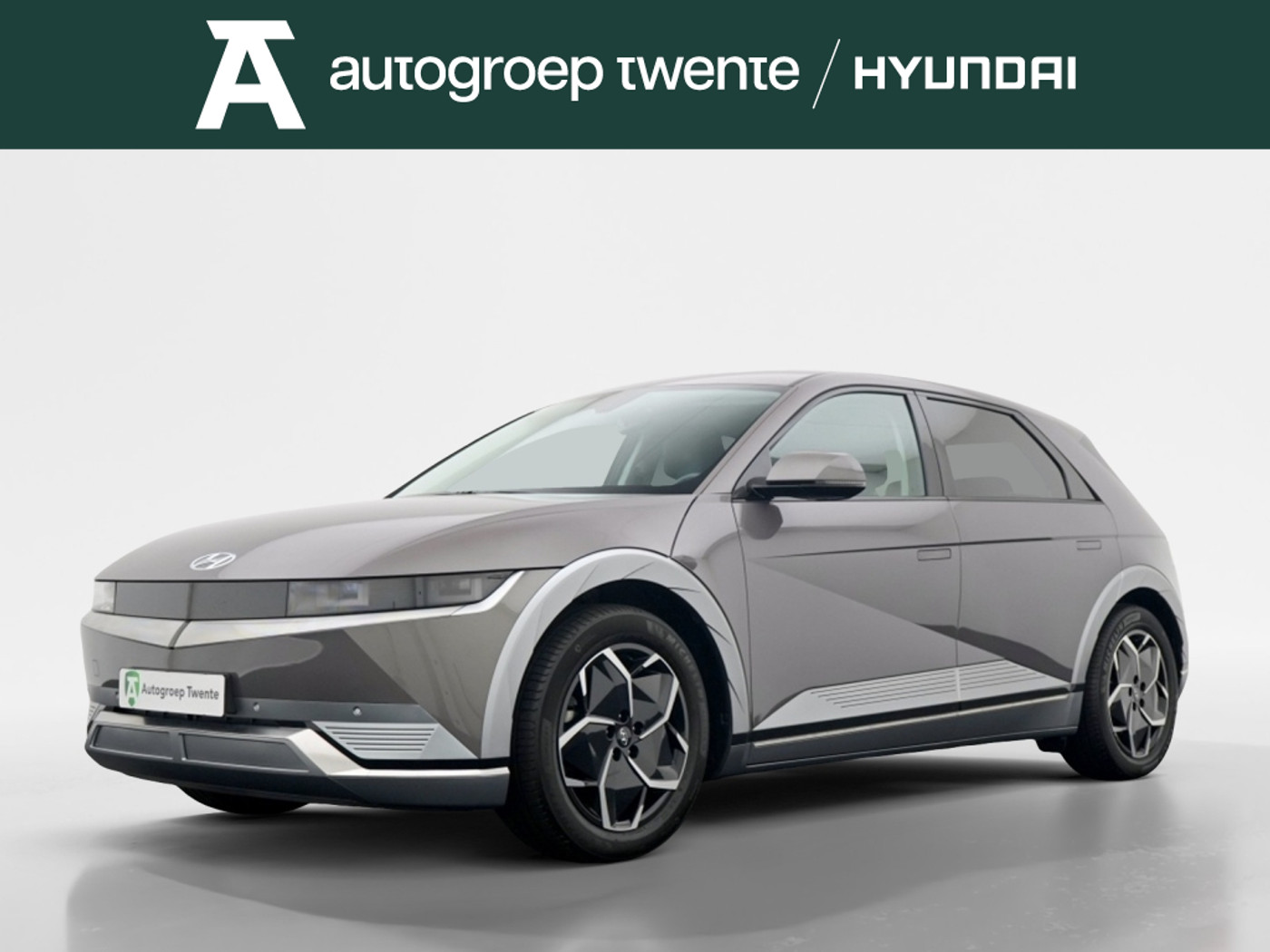 Hyundai Ioniq 5 Connect+ 73kWh | Elek. stoelen | Trekhaak | Dealer onderhouden 2022 - voorkant