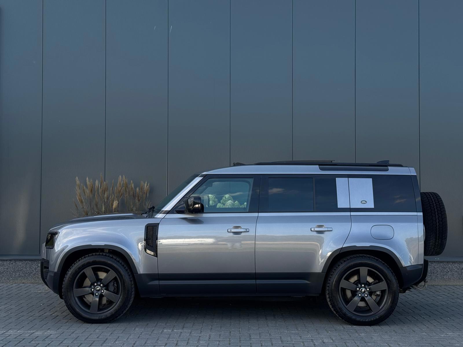 Foto van Land Rover Defender 110