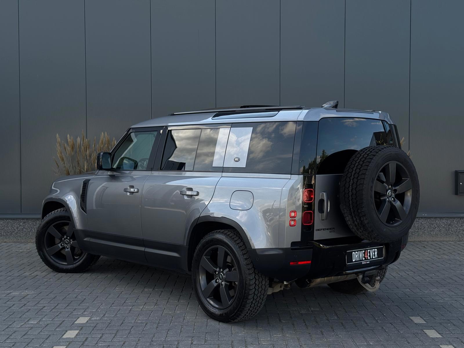 Foto van Land Rover Defender 110