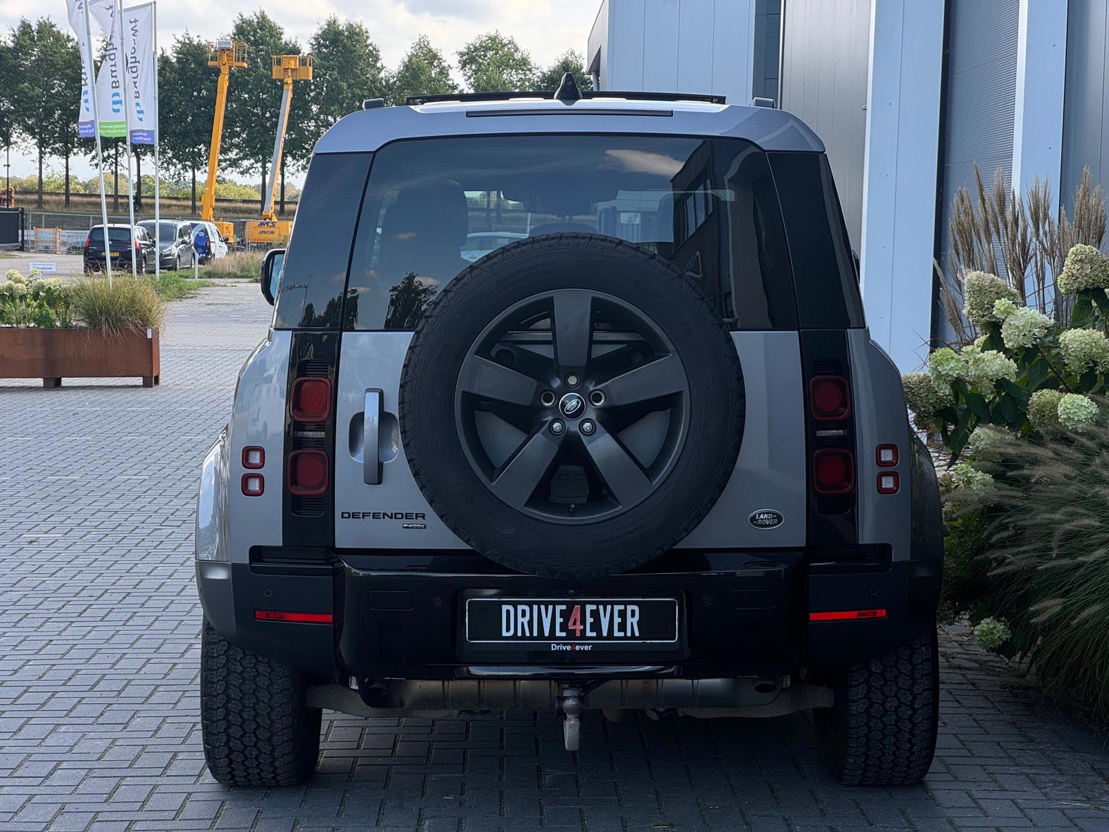 Foto van Land Rover Defender 110