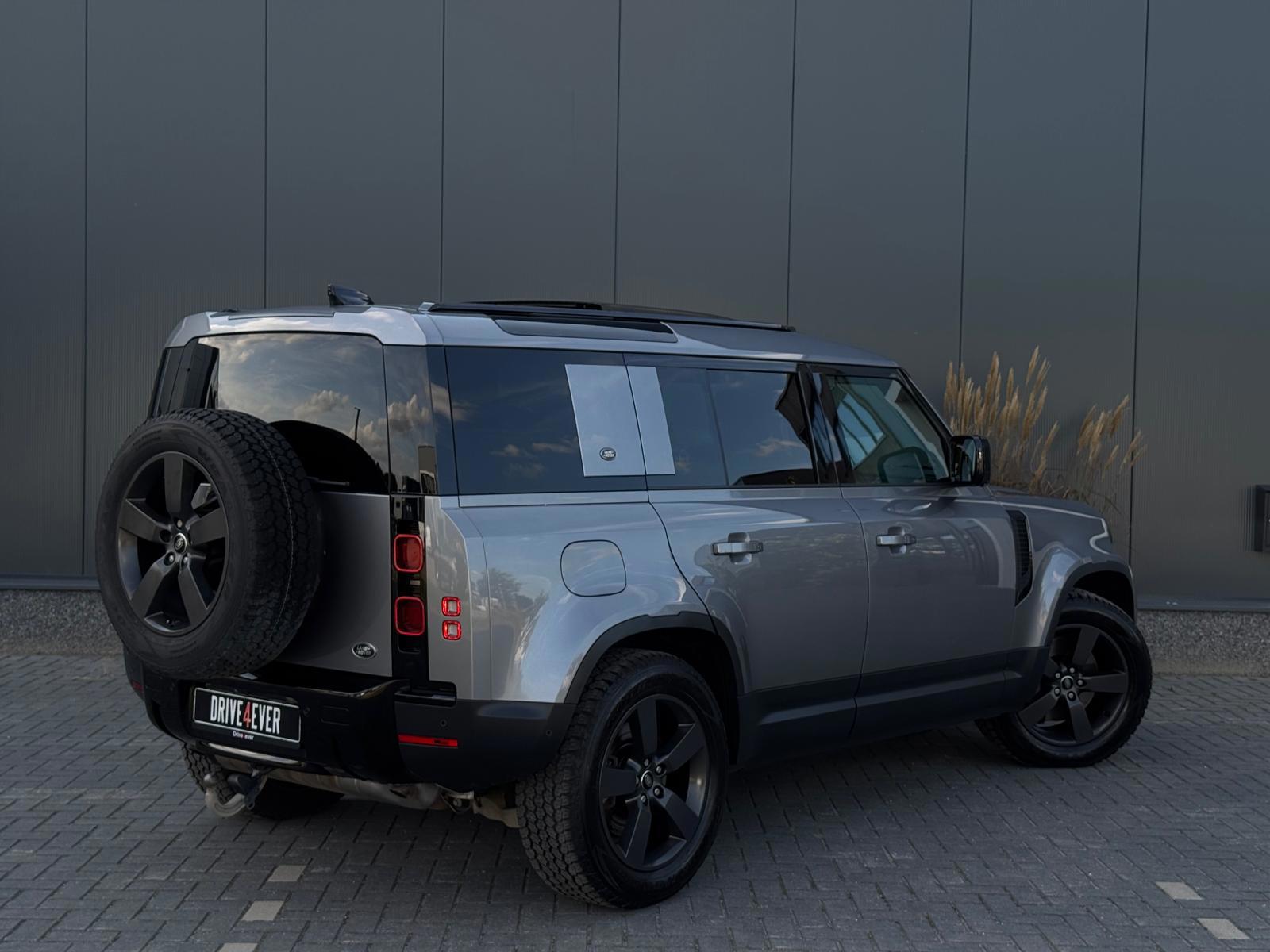 Foto van Land Rover Defender 110
