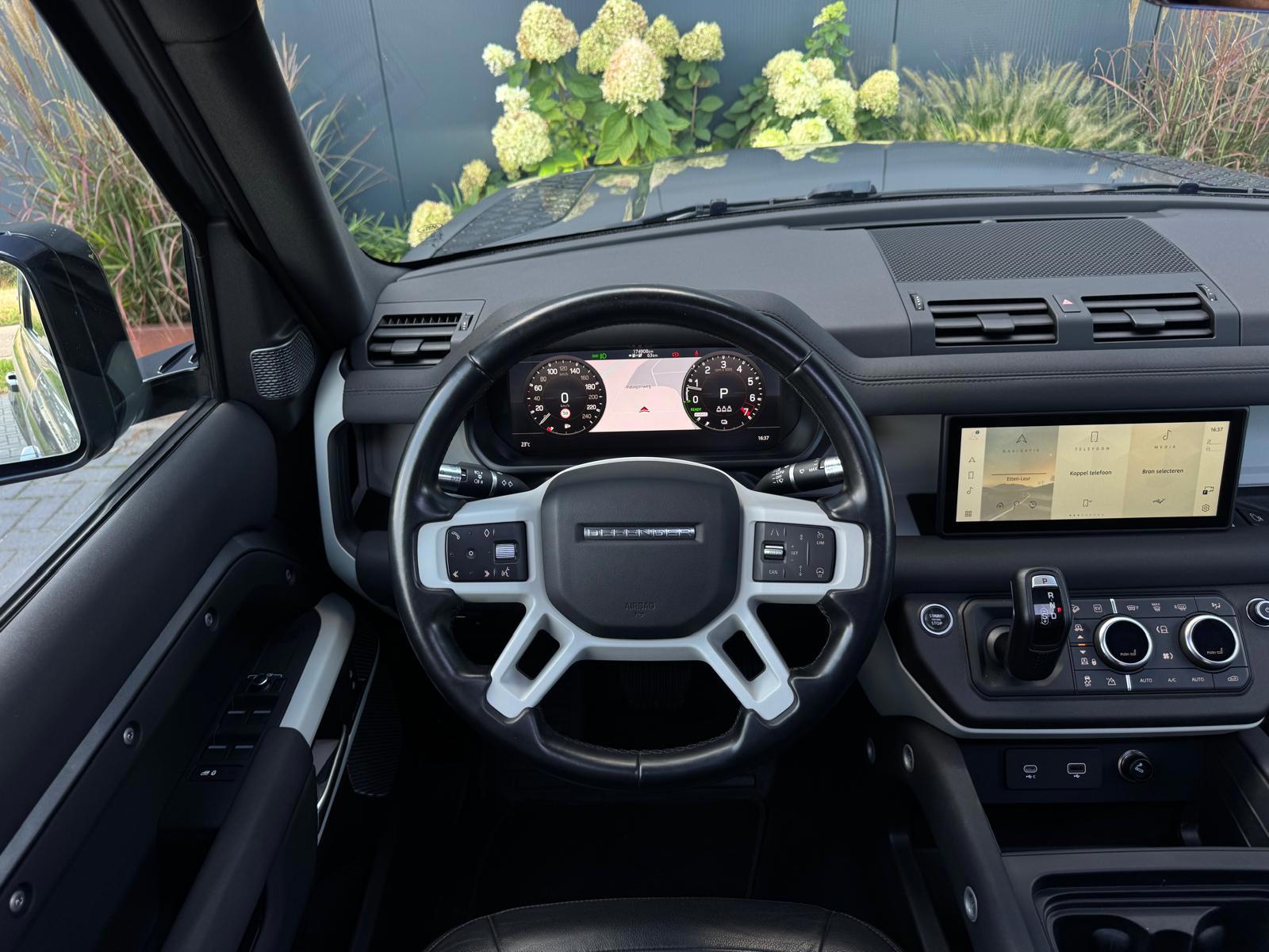 Foto van Land Rover Defender 110