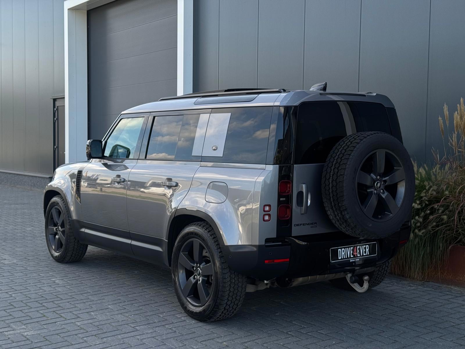 Foto van Land Rover Defender 110
