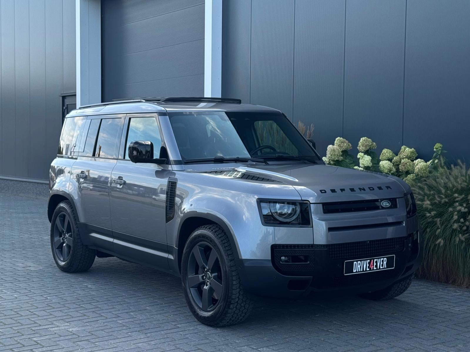 Foto van Land Rover Defender 110