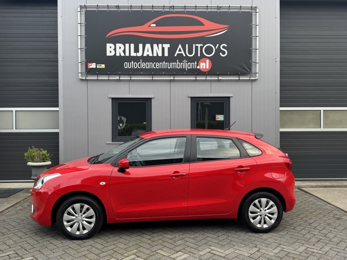 Suzuki Baleno 1.2 Exclusive Led Airco Trekhaak 2017 - voorkant