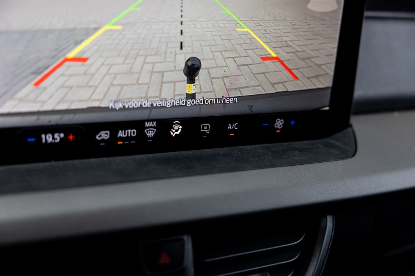 Foto van Ford E-transit Cour.