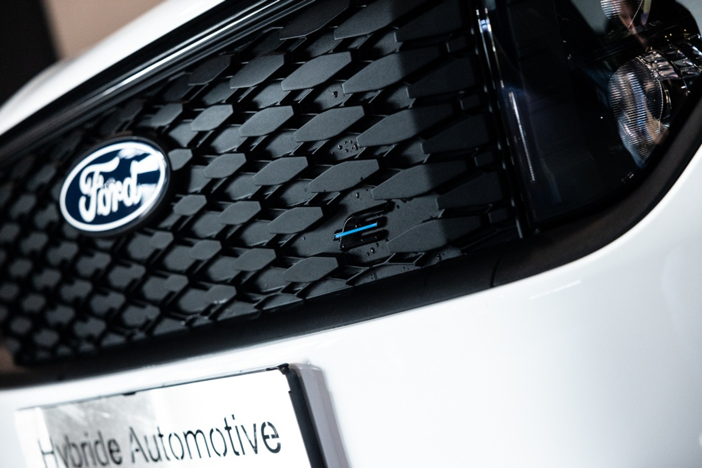 Foto van Ford E-transit Cour.