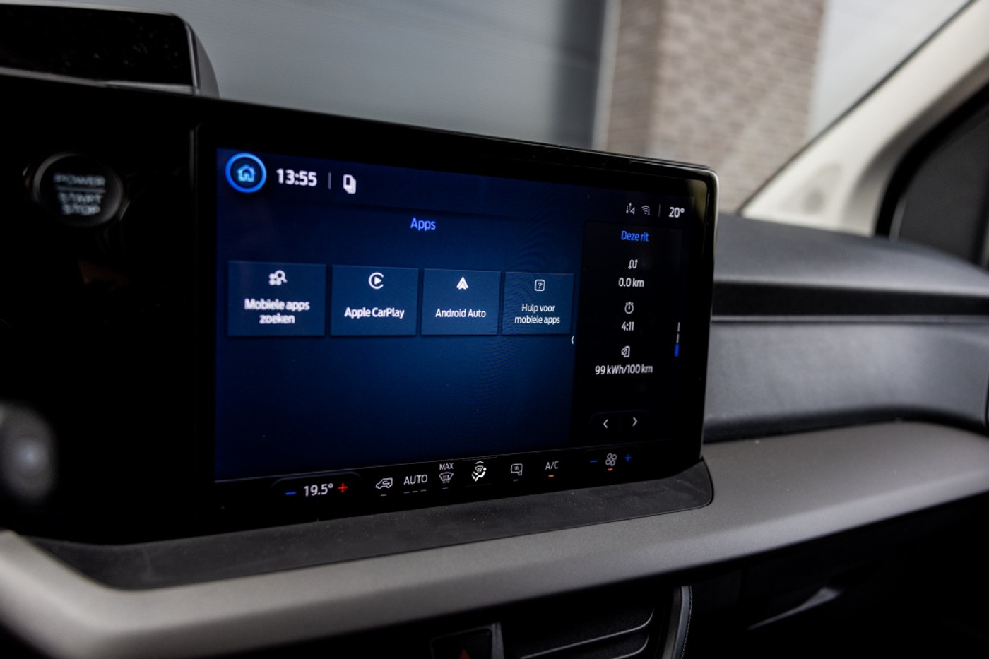 Foto van Ford E-transit Cour.