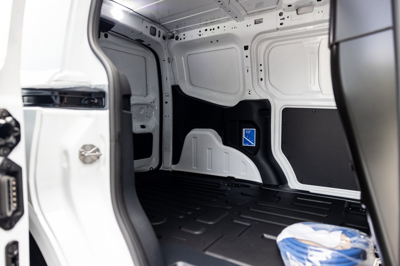 Foto van Ford E-transit Cour.