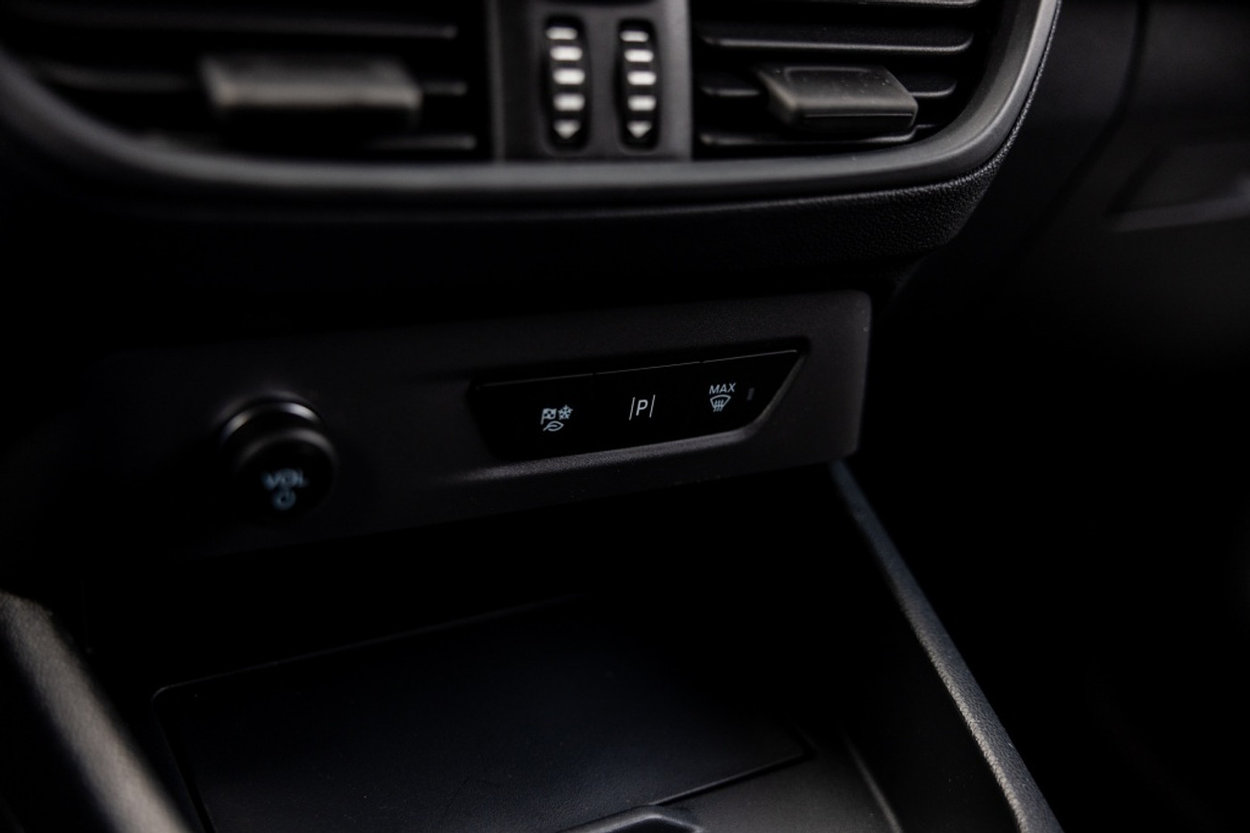 Foto van Ford E-transit Cour.