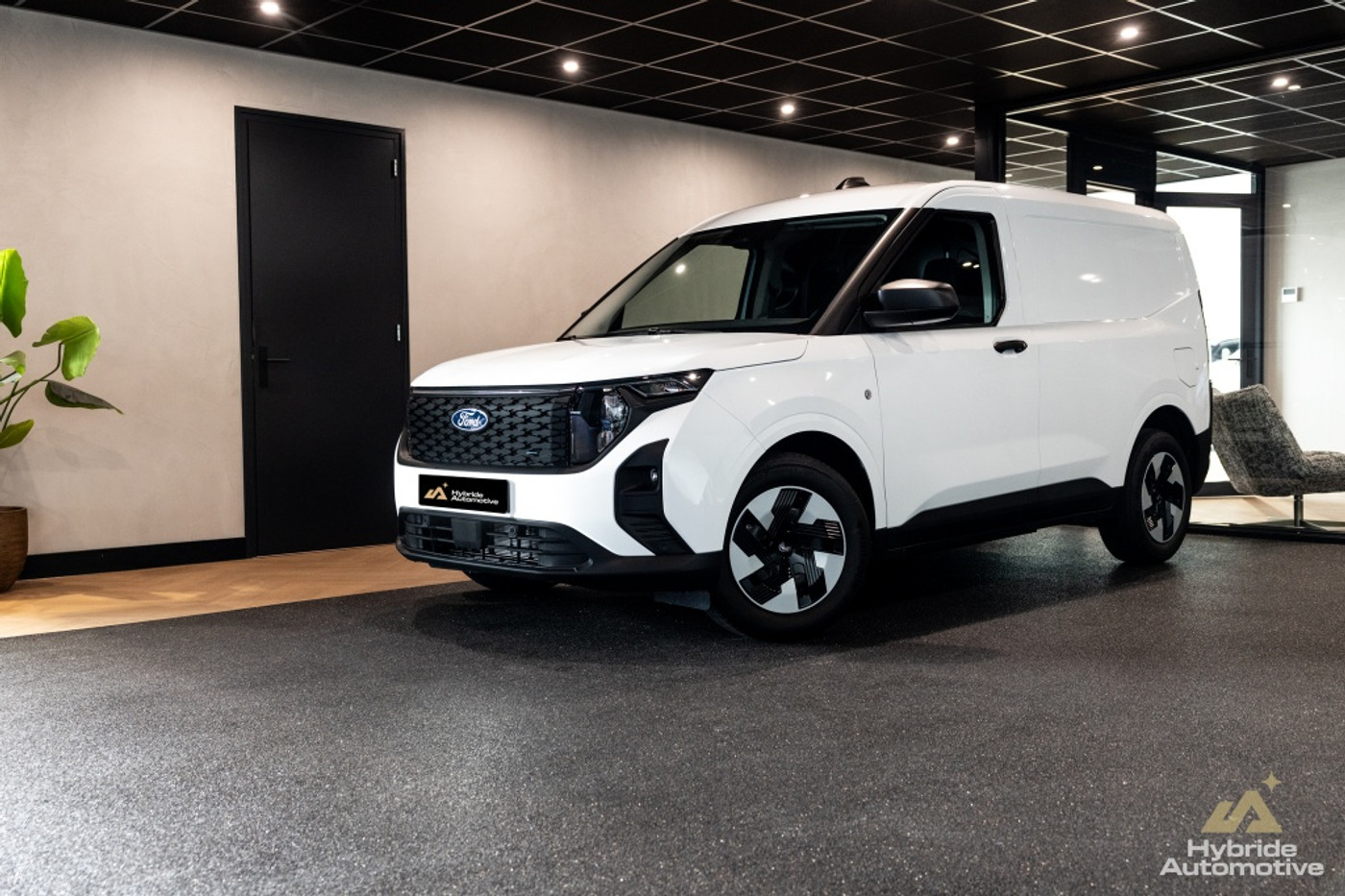 Foto van Ford E-transit Cour.