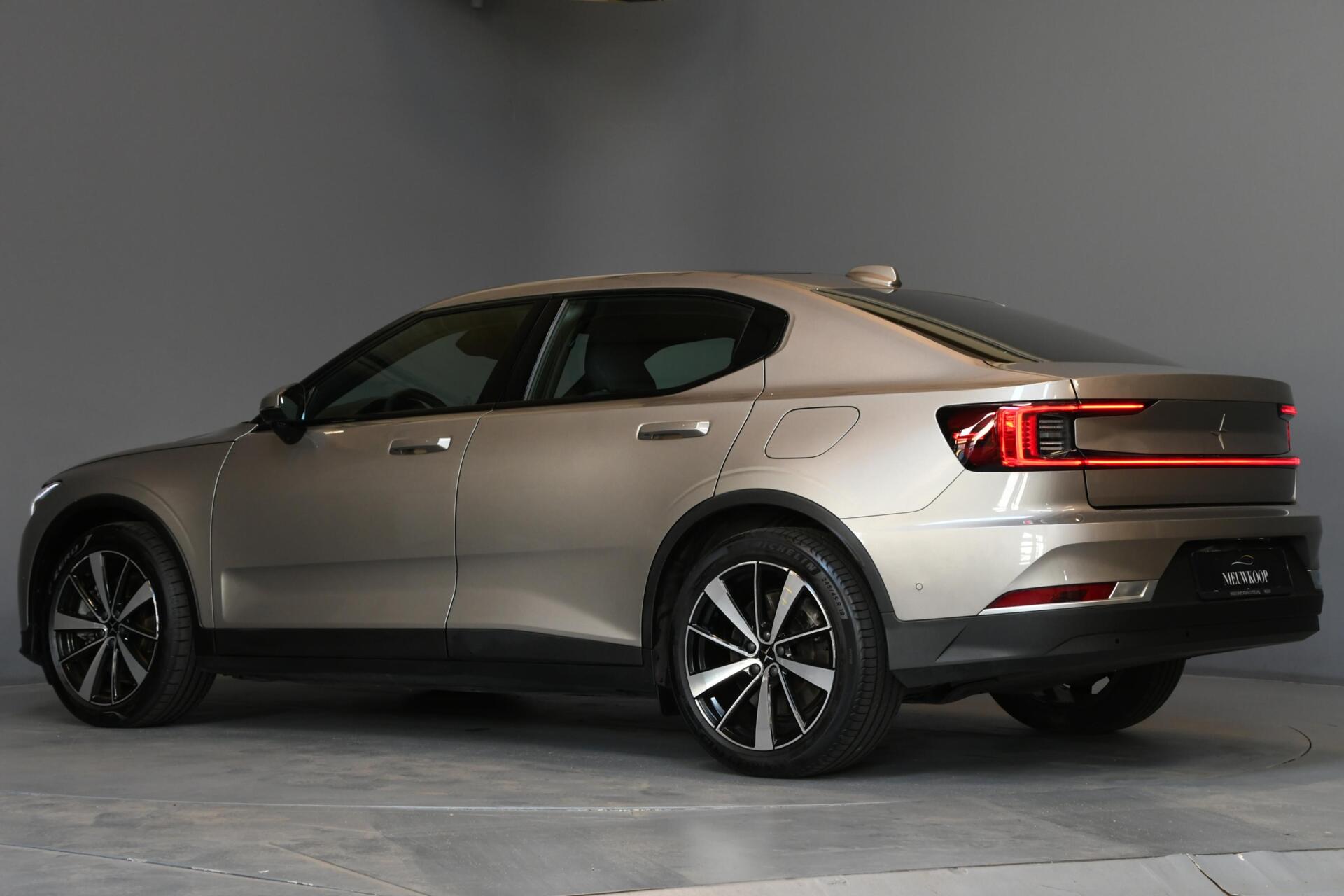 Foto van Polestar 2