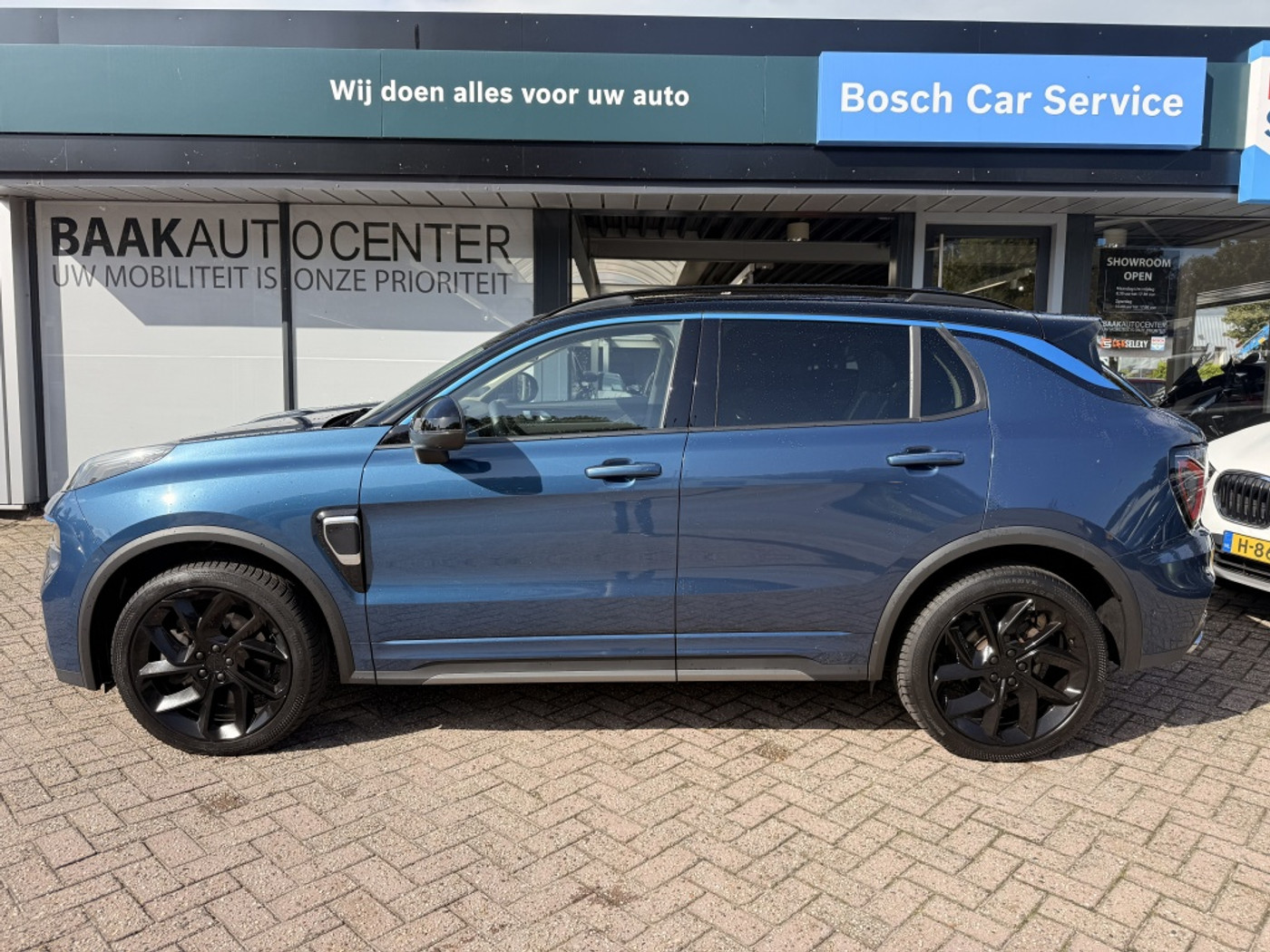 Foto van LYNK & Co 01