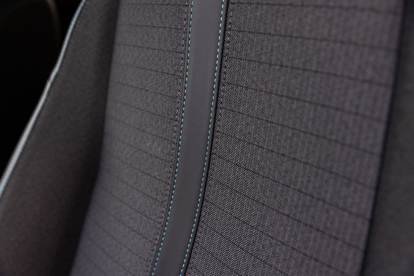 Foto van Peugeot E-208