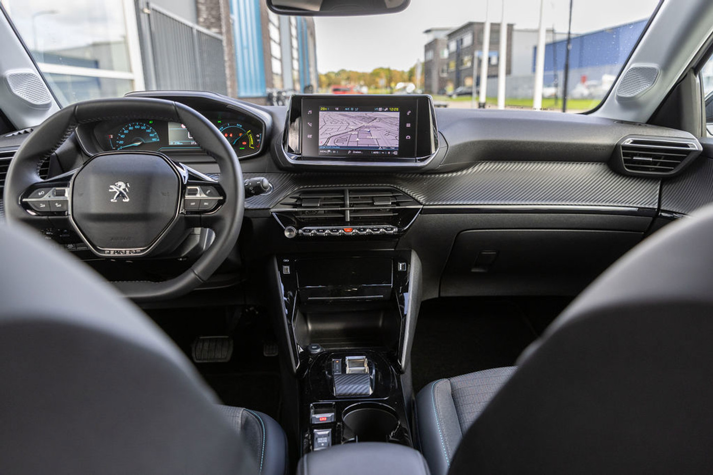 Foto van Peugeot E-208