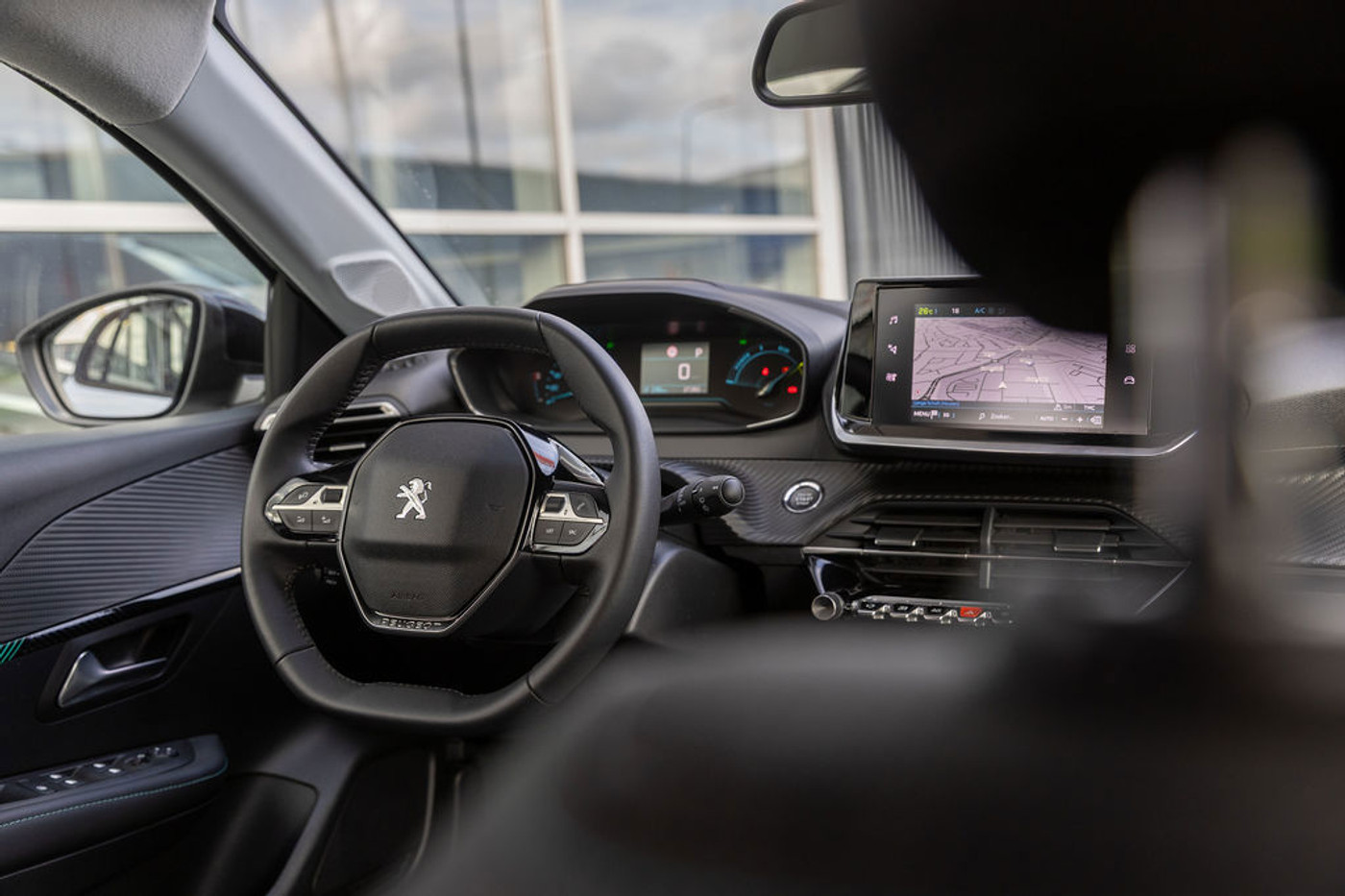 Foto van Peugeot E-208