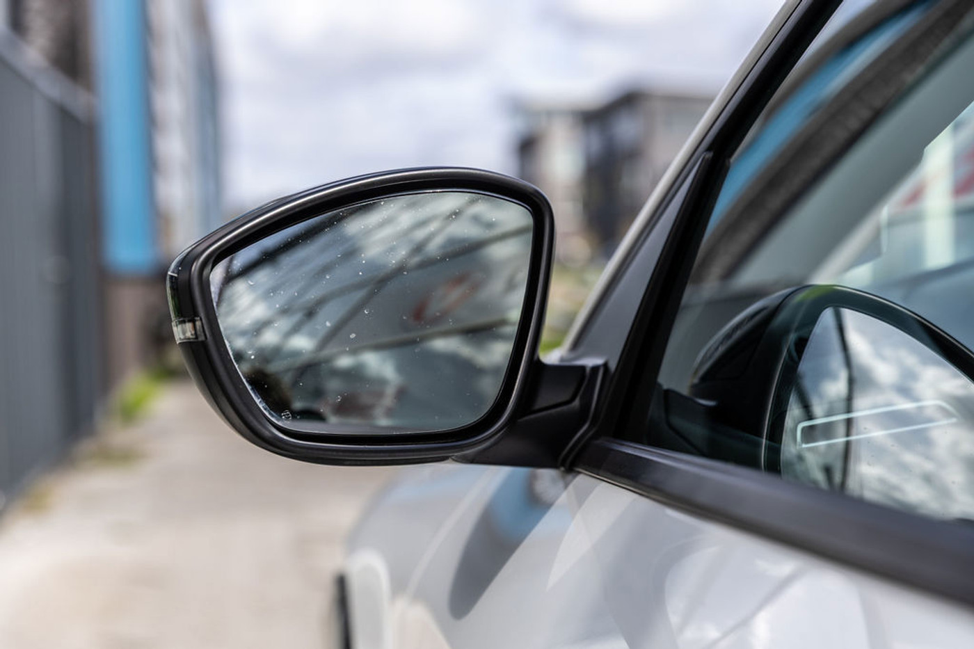 Foto van Peugeot E-208