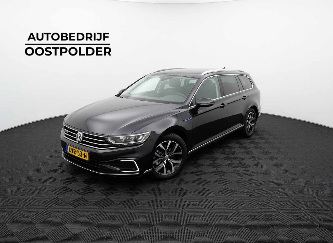 Volkswagen Passat Variant 1.4 TSI PHEV GTE Business 2023 - voorkant