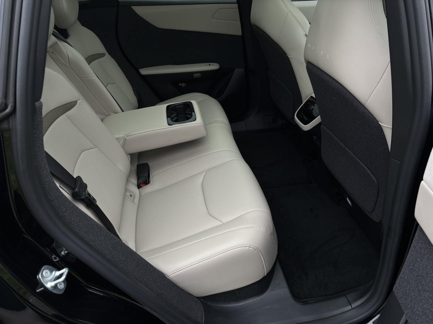 Foto van Mazda Cx-6e