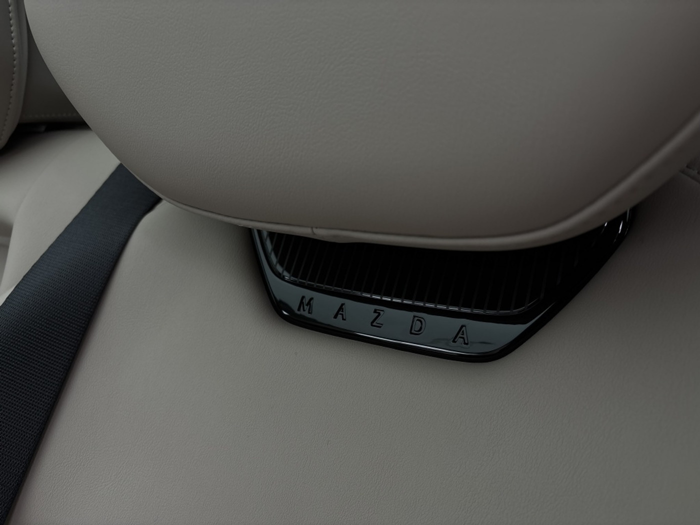 Foto van Mazda Cx-6e