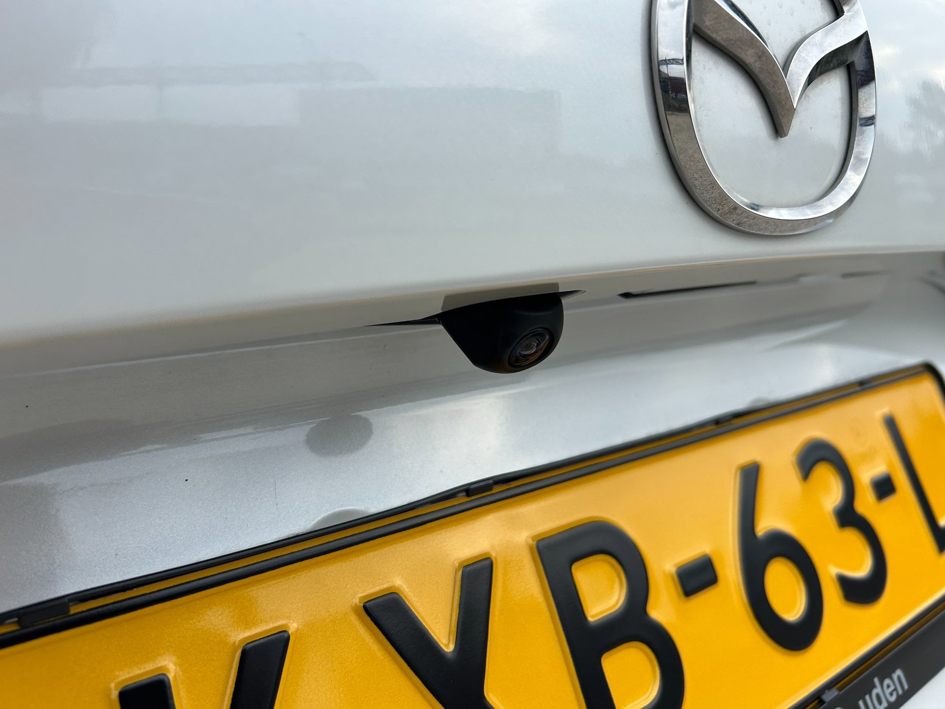 Foto van Mazda 2 Hybrid