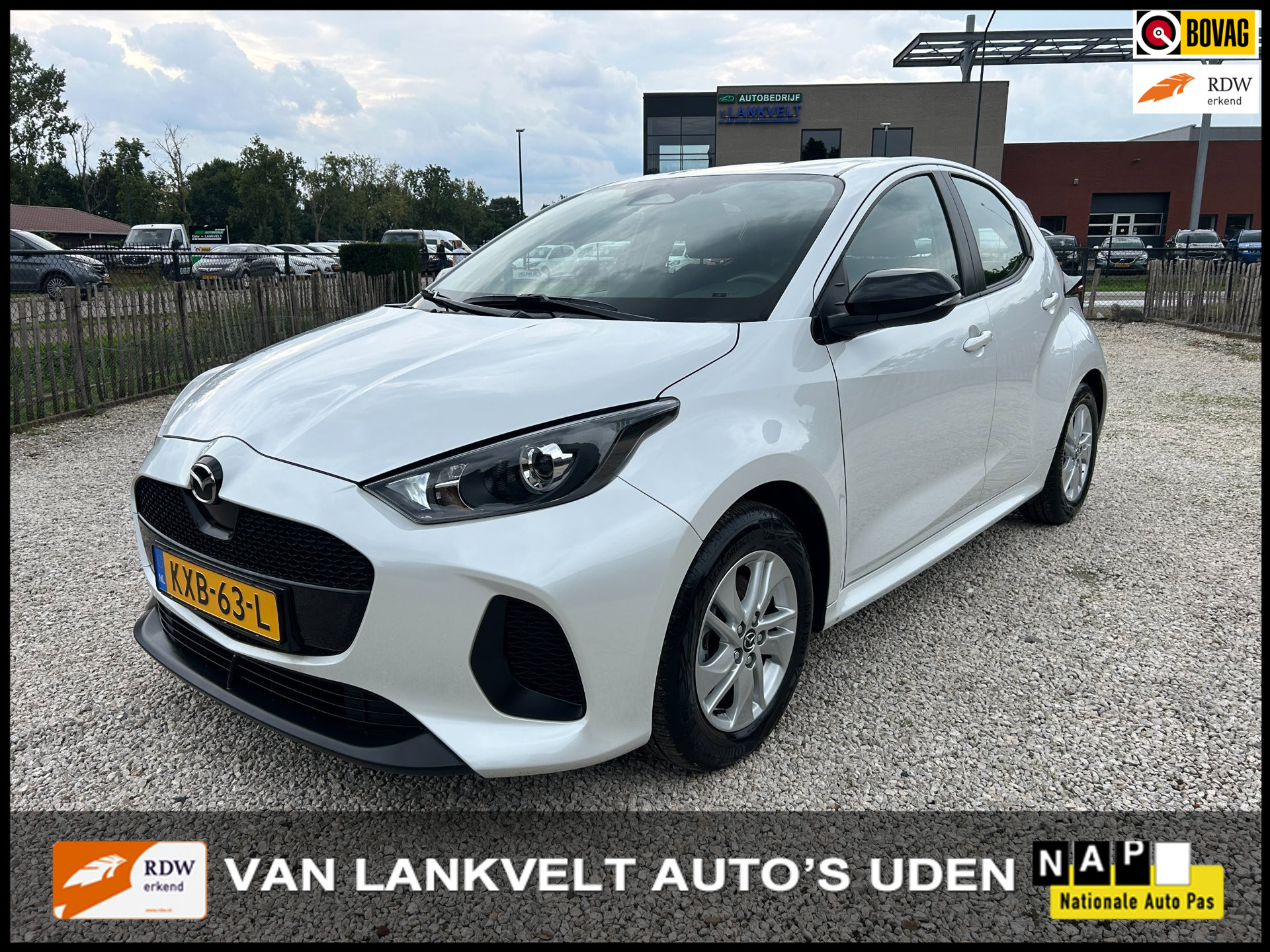 Mazda 2 Hybrid 1.5 Centre-line Apple car play, Camera, Stoelverwarming 2025 - voorkant