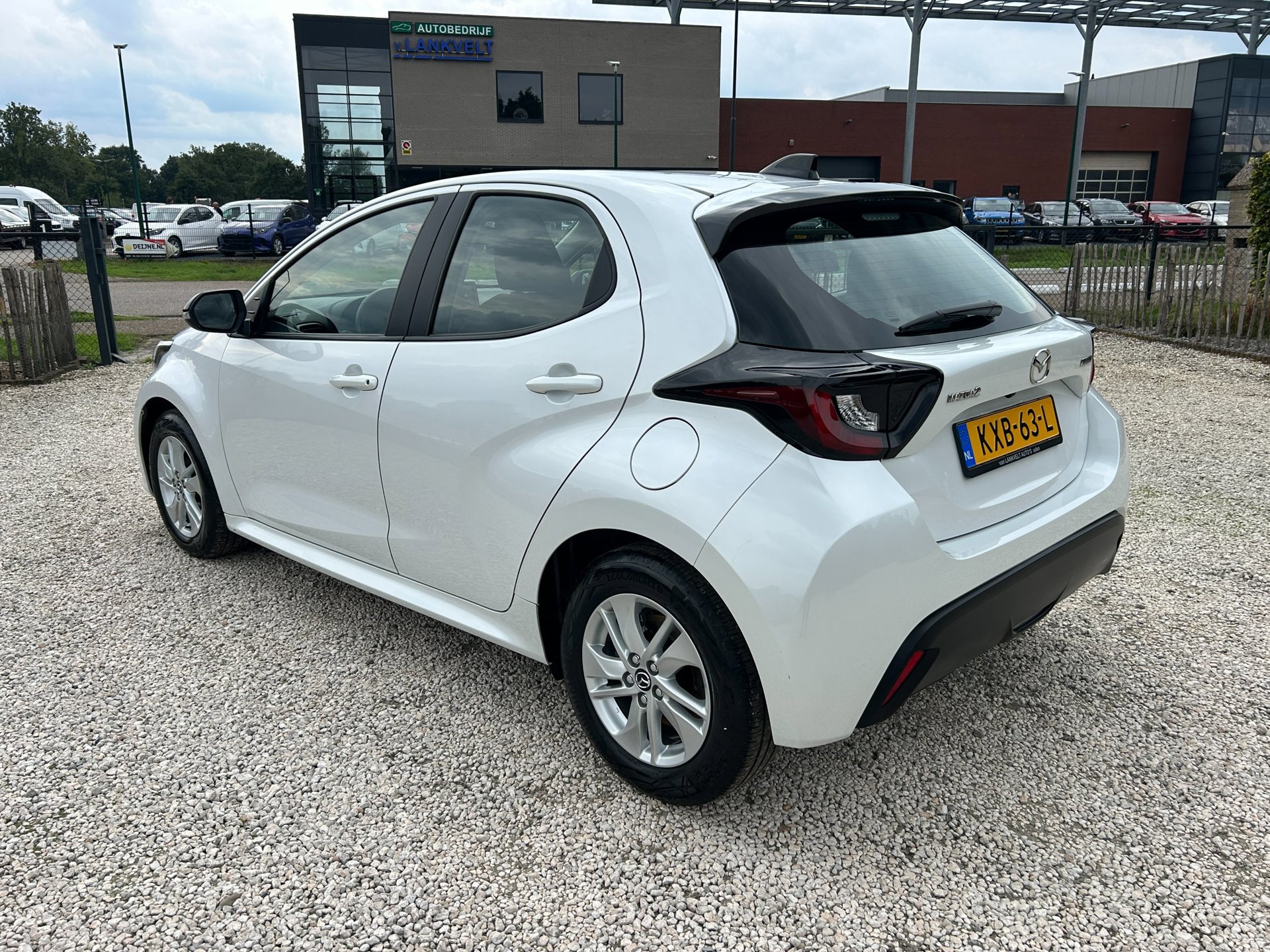 Foto van Mazda 2 Hybrid