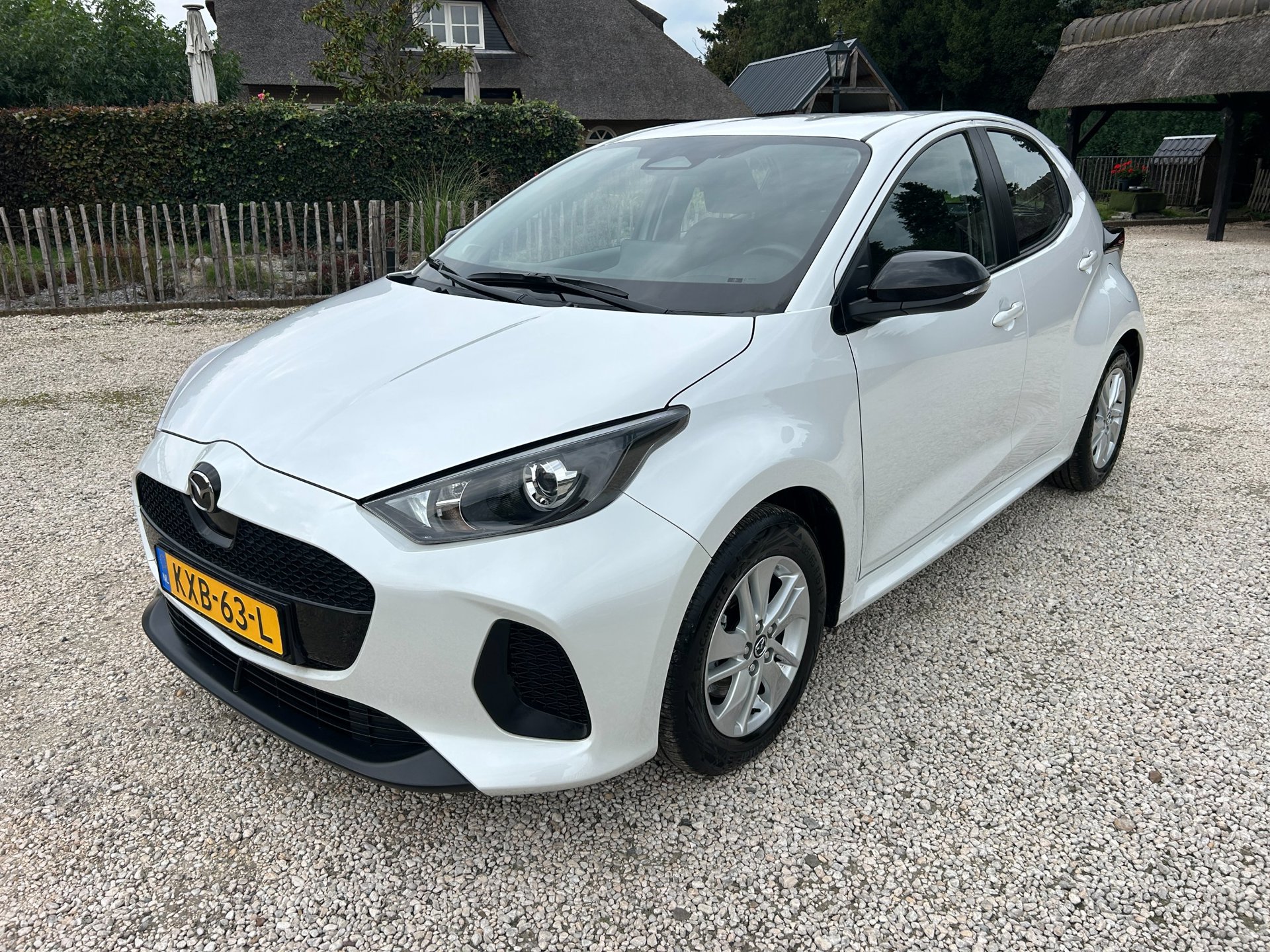 Foto van Mazda 2 Hybrid