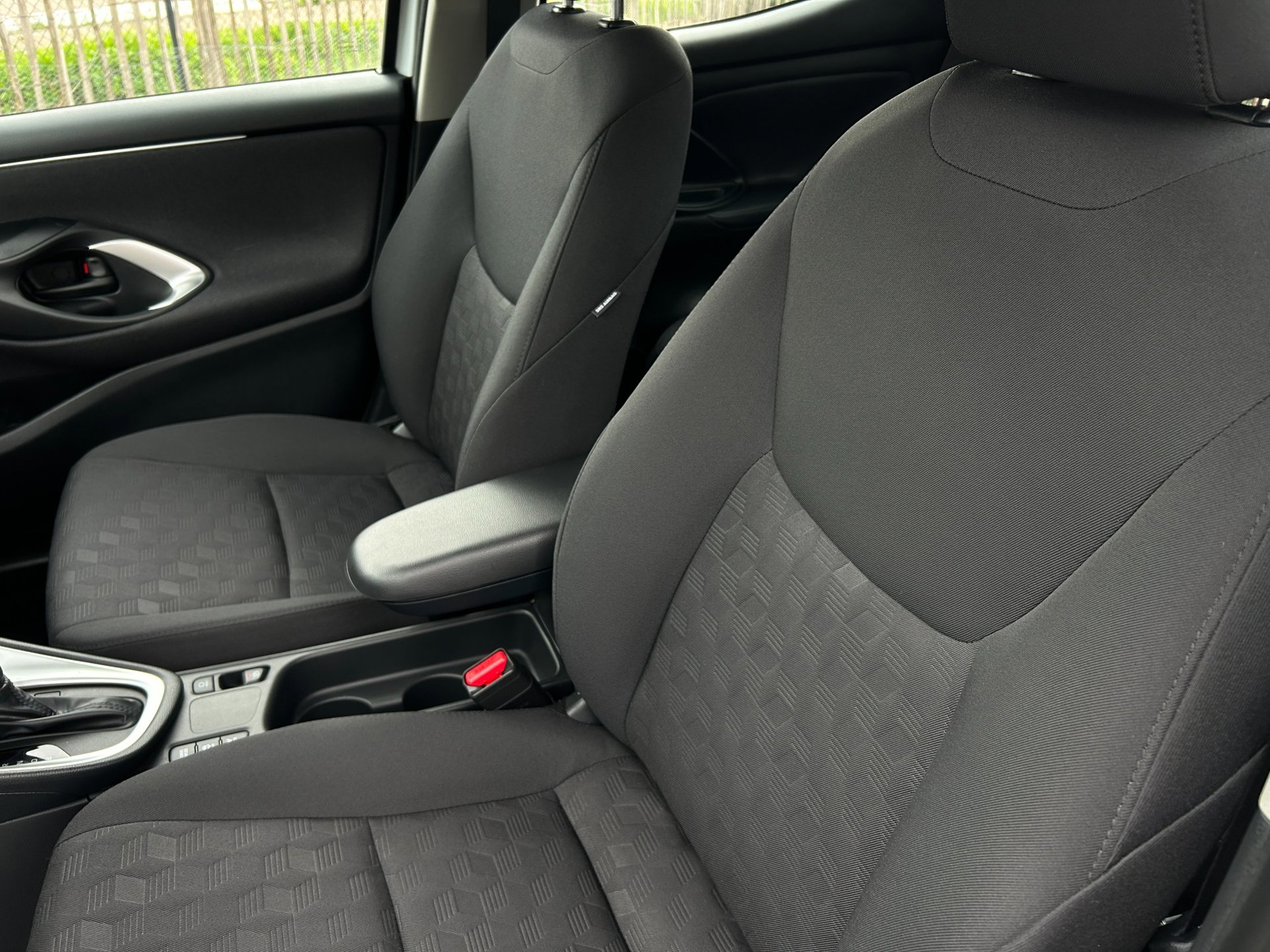 Foto van Mazda 2 Hybrid