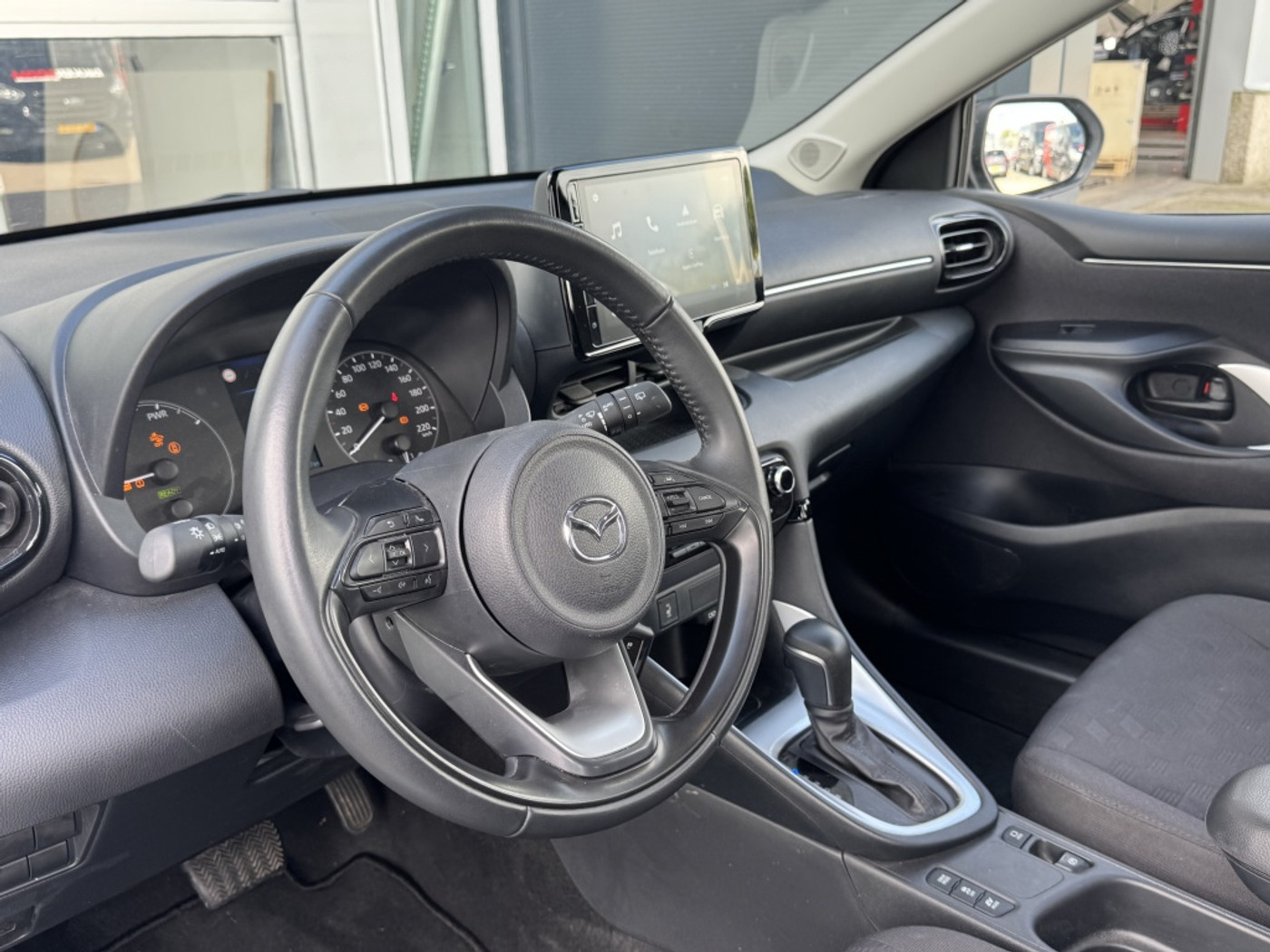 Foto van Mazda 2 Hybrid