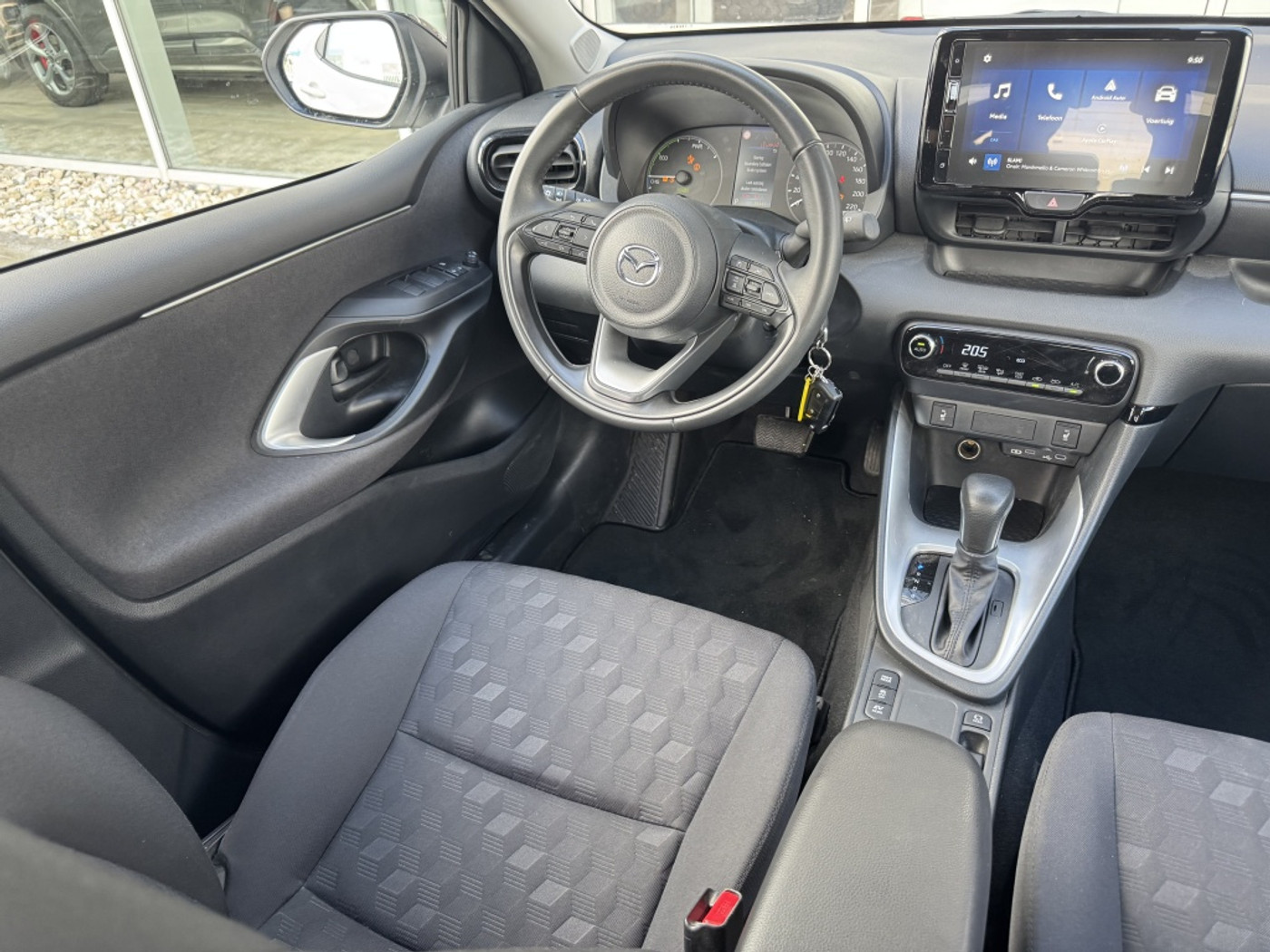 Foto van Mazda 2 Hybrid