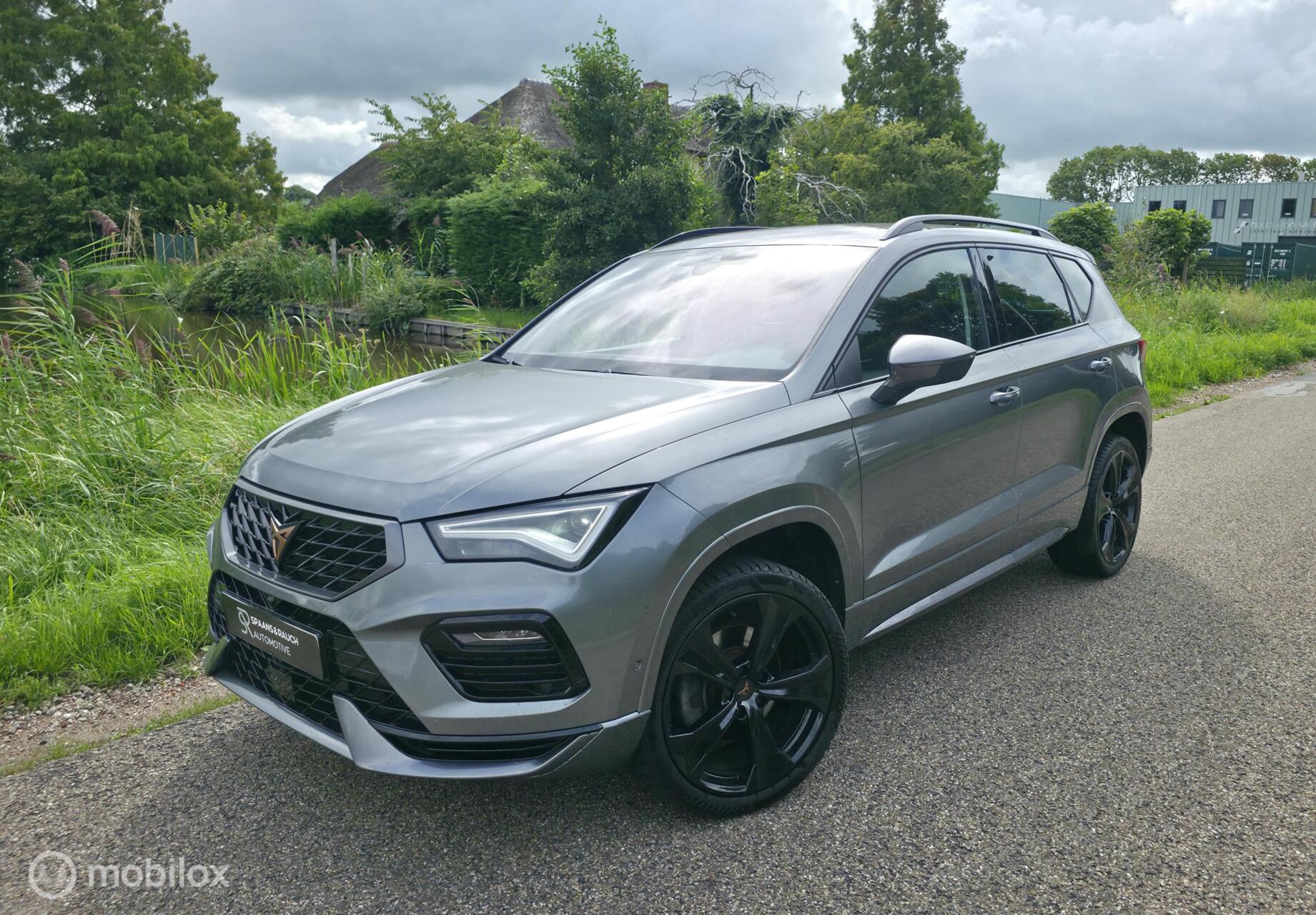 Cupra Ateca 1.5 TSI / Navi / Carplay / Camera / Luxe 2024 - voorkant