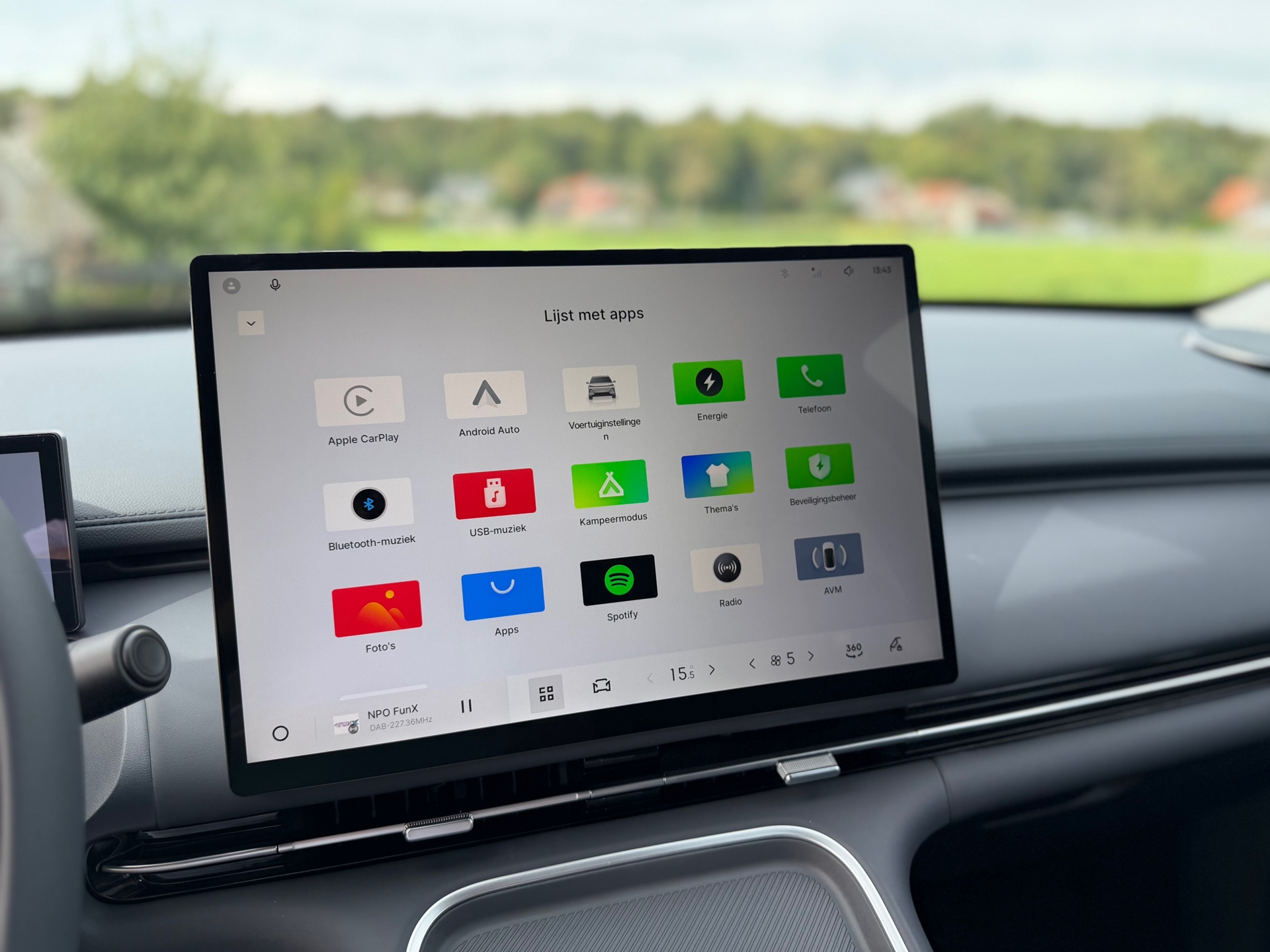 Foto van Geely Starray Em-i