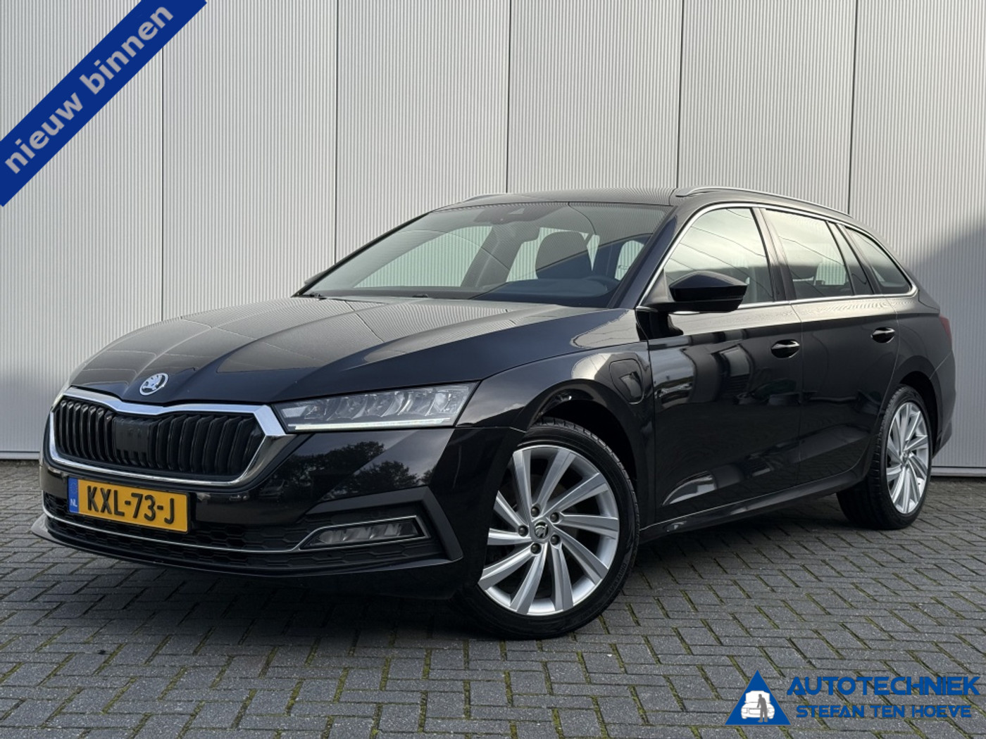 Skoda Octavia Combi 1.4 TSI iV Sport Business Carplay digitaal cockpit keyless 2022 - voorkant