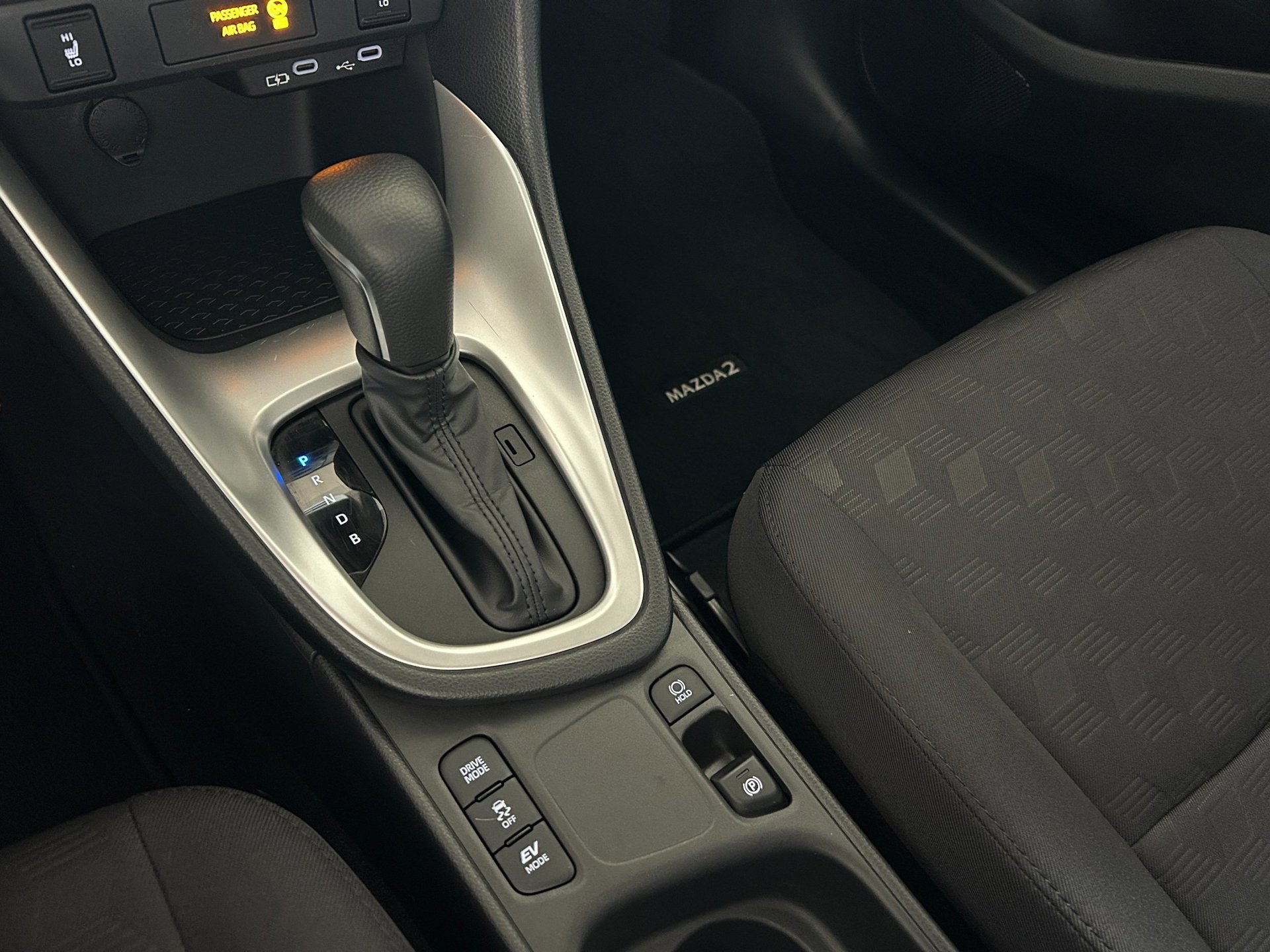 Foto van Mazda 2 Hybrid