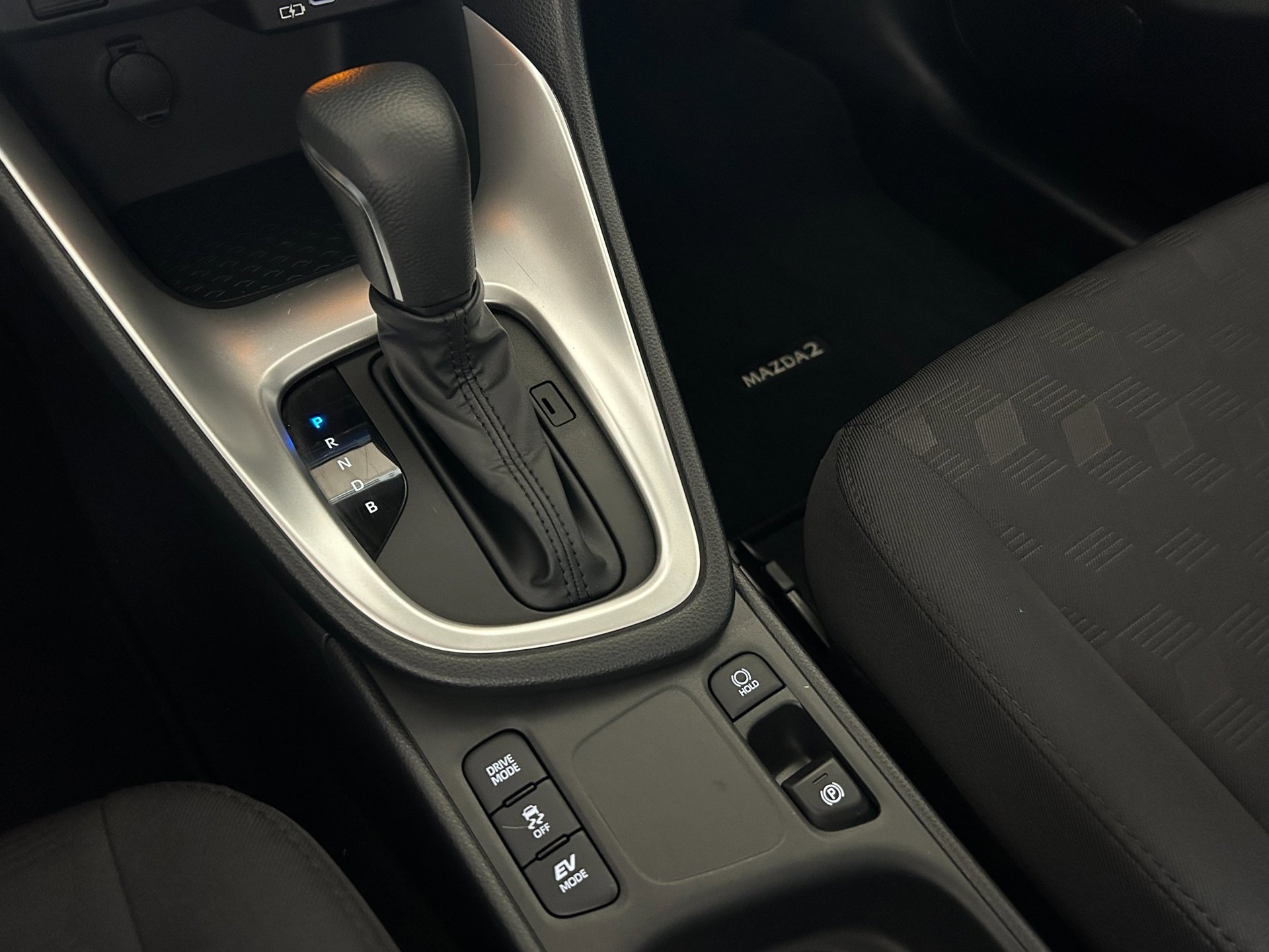 Foto van Mazda 2 Hybrid