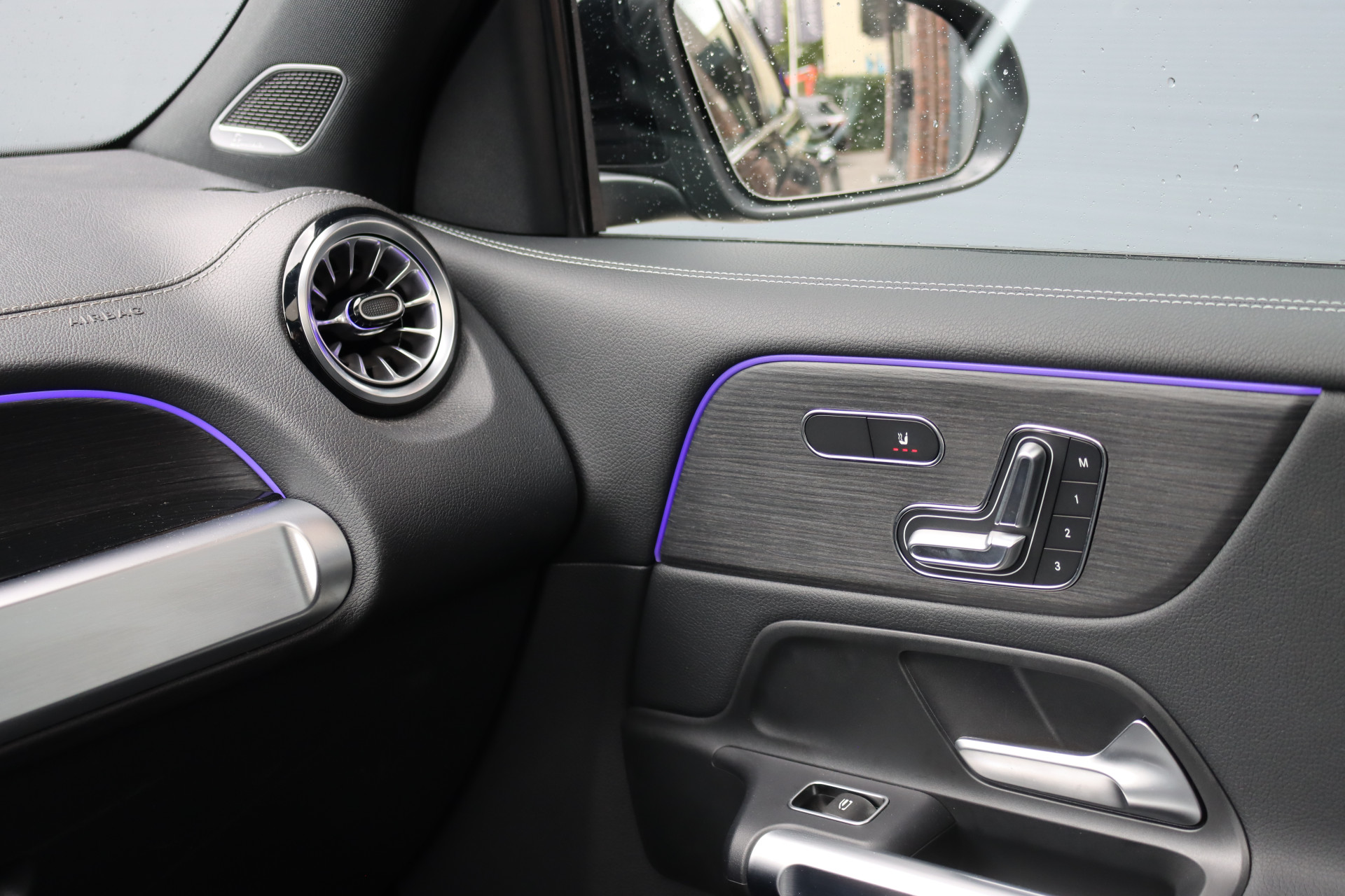 Foto van Mercedes-Benz Eqb