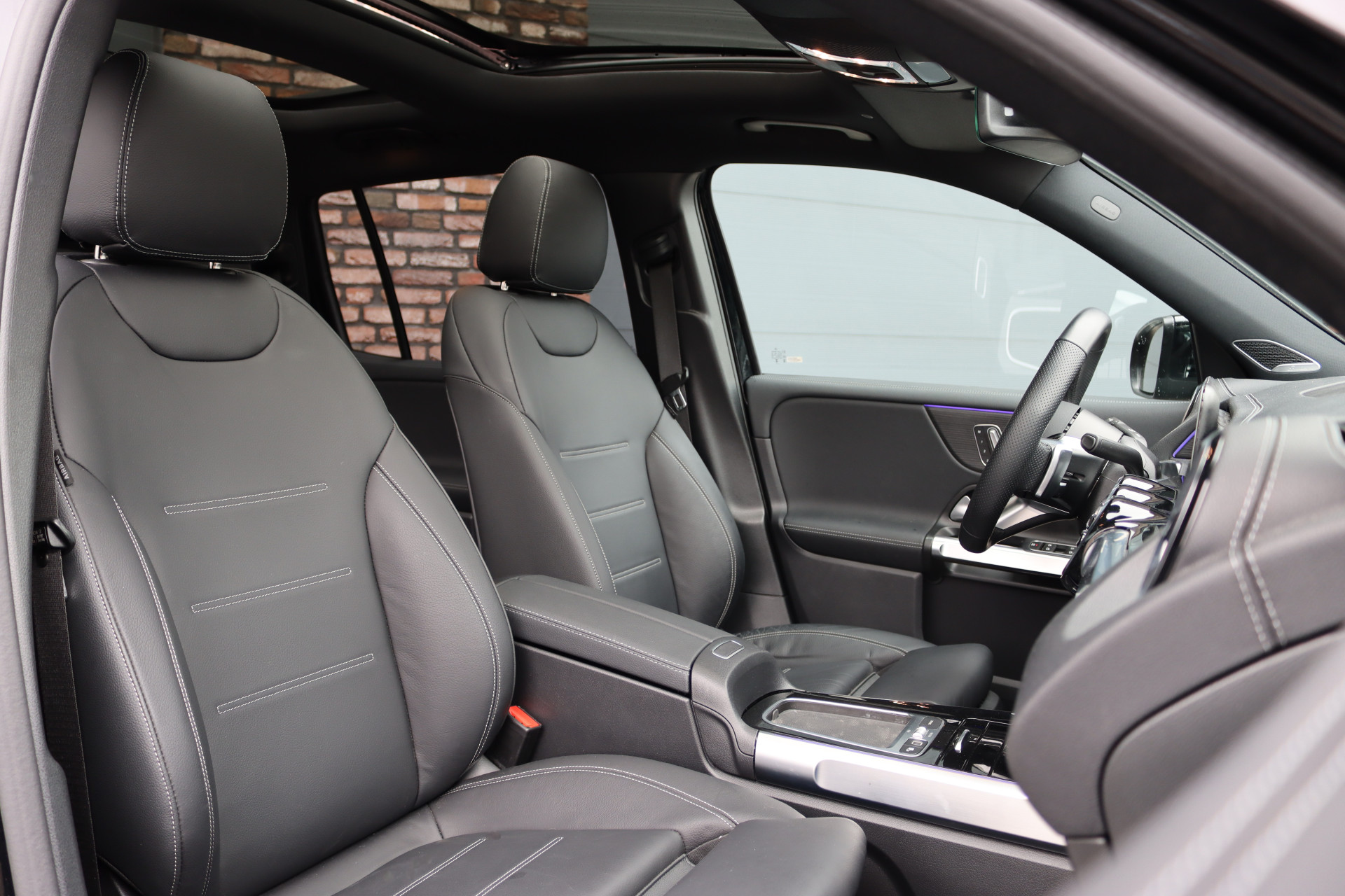 Foto van Mercedes-Benz Eqb