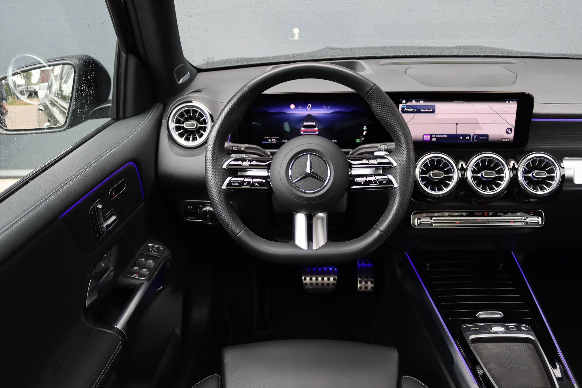 Foto van Mercedes-Benz Eqb
