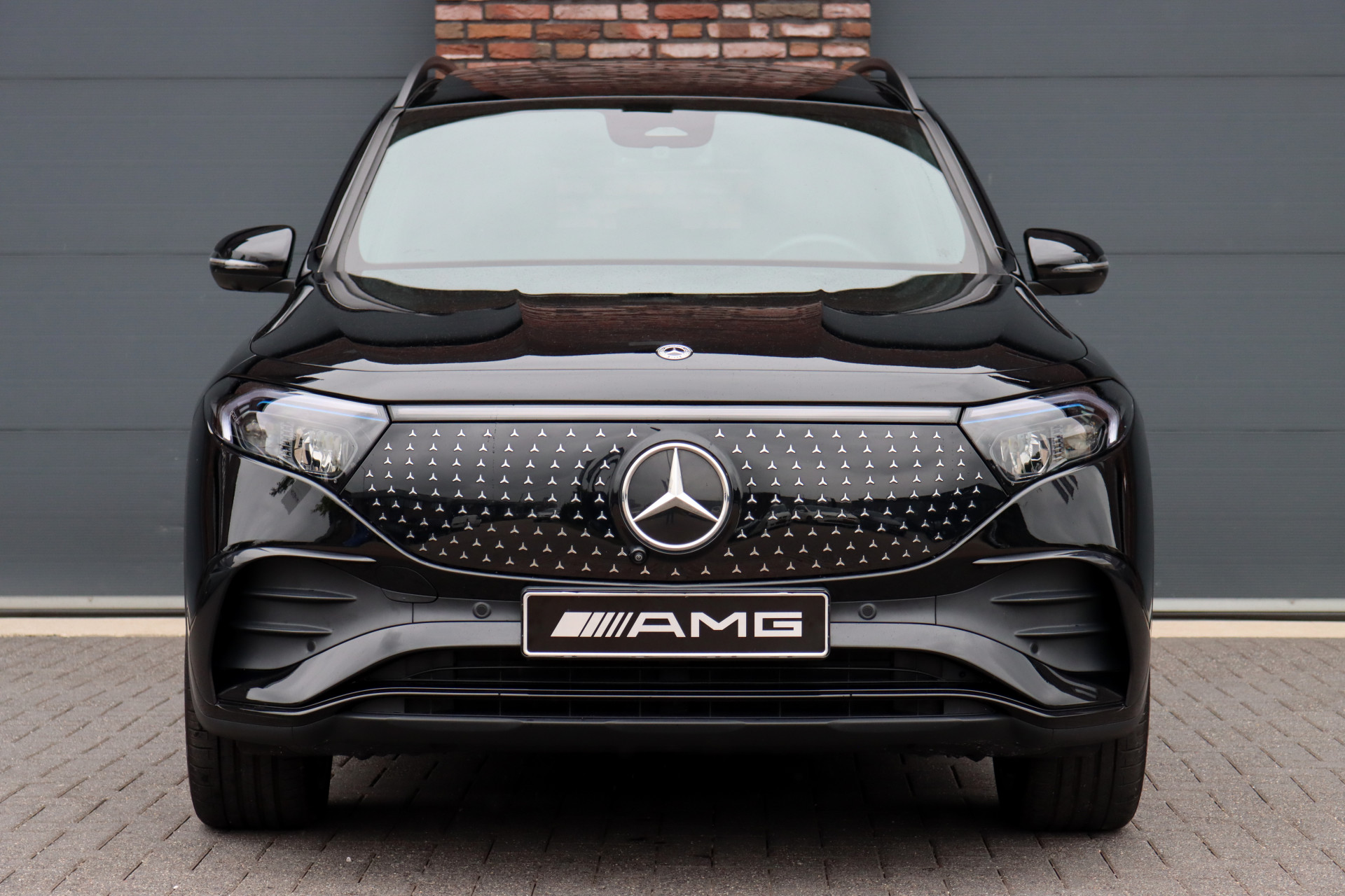 Foto van Mercedes-Benz Eqb