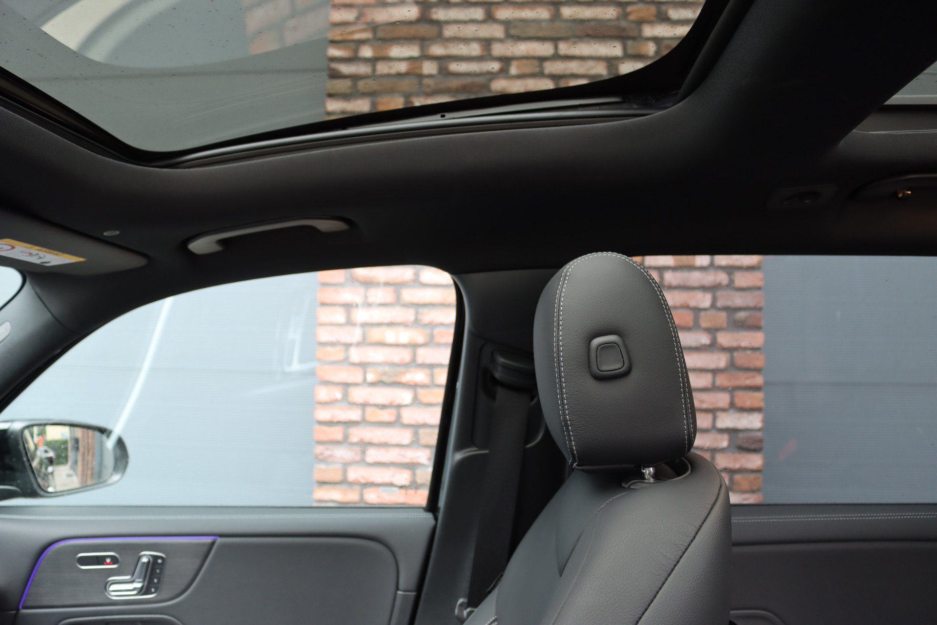 Foto van Mercedes-Benz Eqb