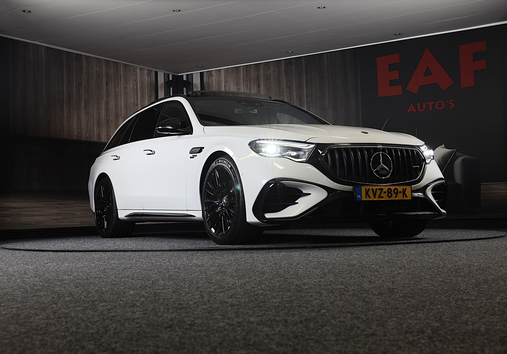 Foto van Mercedes-Benz E-klasse Estate